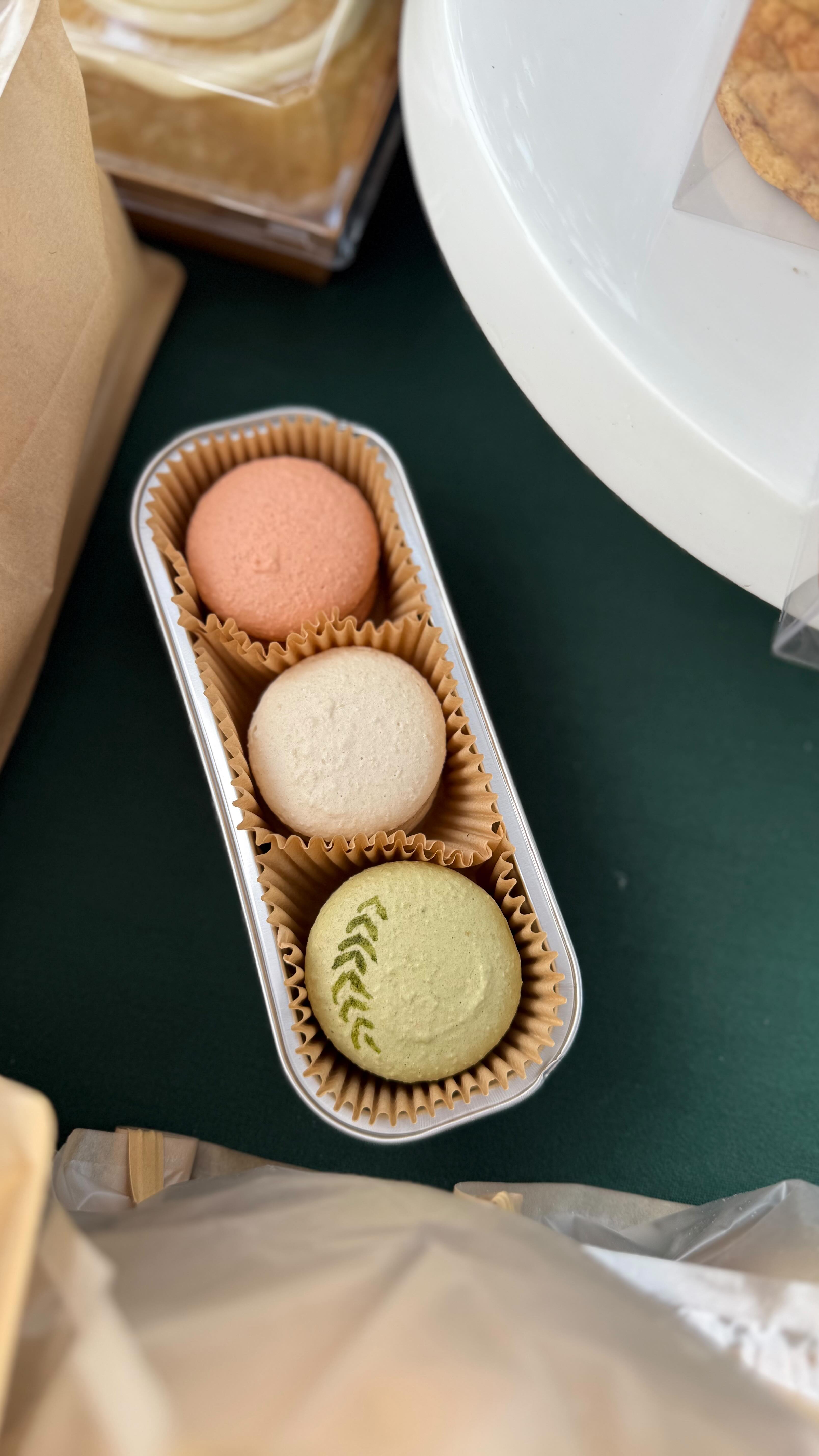 The most beautiful market day and crazy busy! We started with about 50 loaves and were down to 5 in 90minutes 🫣
But y’all come out and enjoy the most perfect day we’ve seen in a while and shop!
#homebaker #cottagebakery #sourdough #farmersmarketseason
@lafarmersmarket