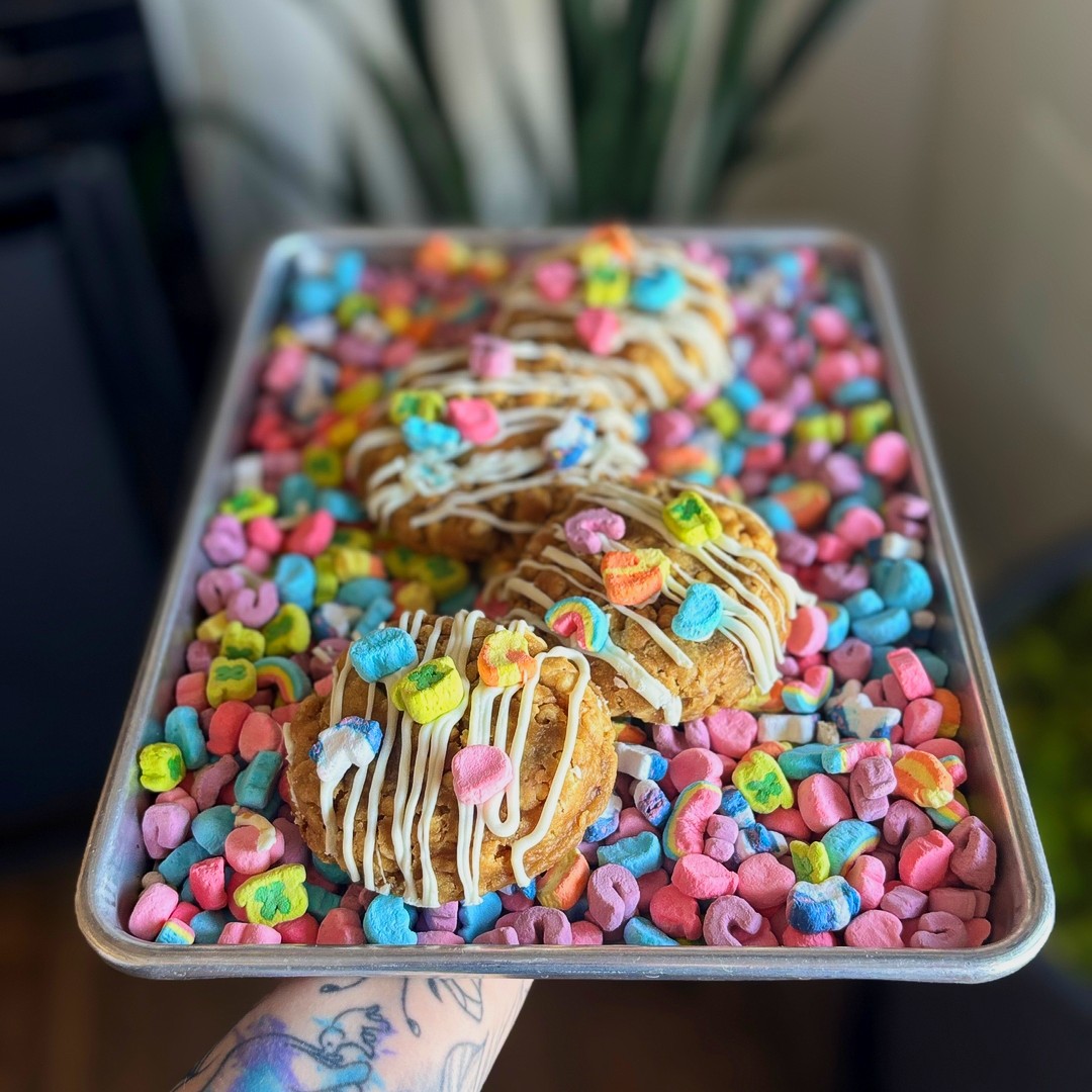 🍀✨ GUESS WHO’S BACK?! ✨🍀
Your March fave has returned… and she’s sweeter than ever 💚
The Lucky Charm Cookie is officially BACK! 🍪🌈
Soft, buttery goodness loaded with colorful marshmallows and finished with a dreamy white chocolate drizzle 🤍✨
She’s nostalgic.
She’s magical.
She’s a fan favorite for a reason. 💁♀️💚
If you know, you KNOW.
If you don’t… it’s your lucky month 😉🍀
📍 258 Ave B South
⏰ Open everyday 8AM–3PM
💚 Available all March (limited daily batches!)
Tag your lucky charm & come get your cookie fix ✨🍪
#LuckyCharmCookie #MarchFeature #FanFavorite #SaskatoonEats #YXEEats #YXE #SaskatoonBakery #SupportLocalYXE #ShopLocalYXE #StPatricksDayTreats