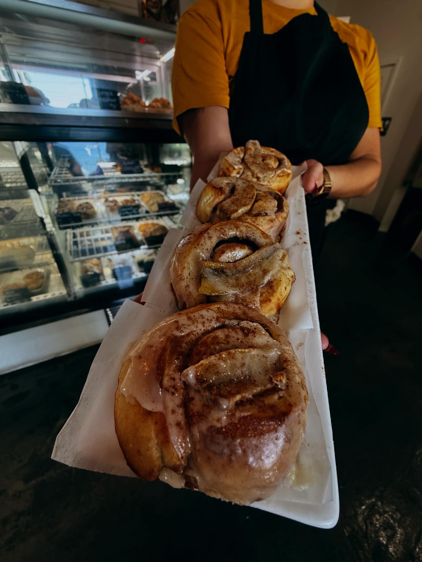 Banana Bread Cinnamon Rolls… need I say more? 🍌🍞
I mean I will say more but we both know they look amazing.
These bad boys are pillowy soft, packed with our own special blend of a metaphorical warm hug 🤗
Need a bunch? Need a bunch of mini versions? We offering catering bundles, just call the shop during business hours to order!