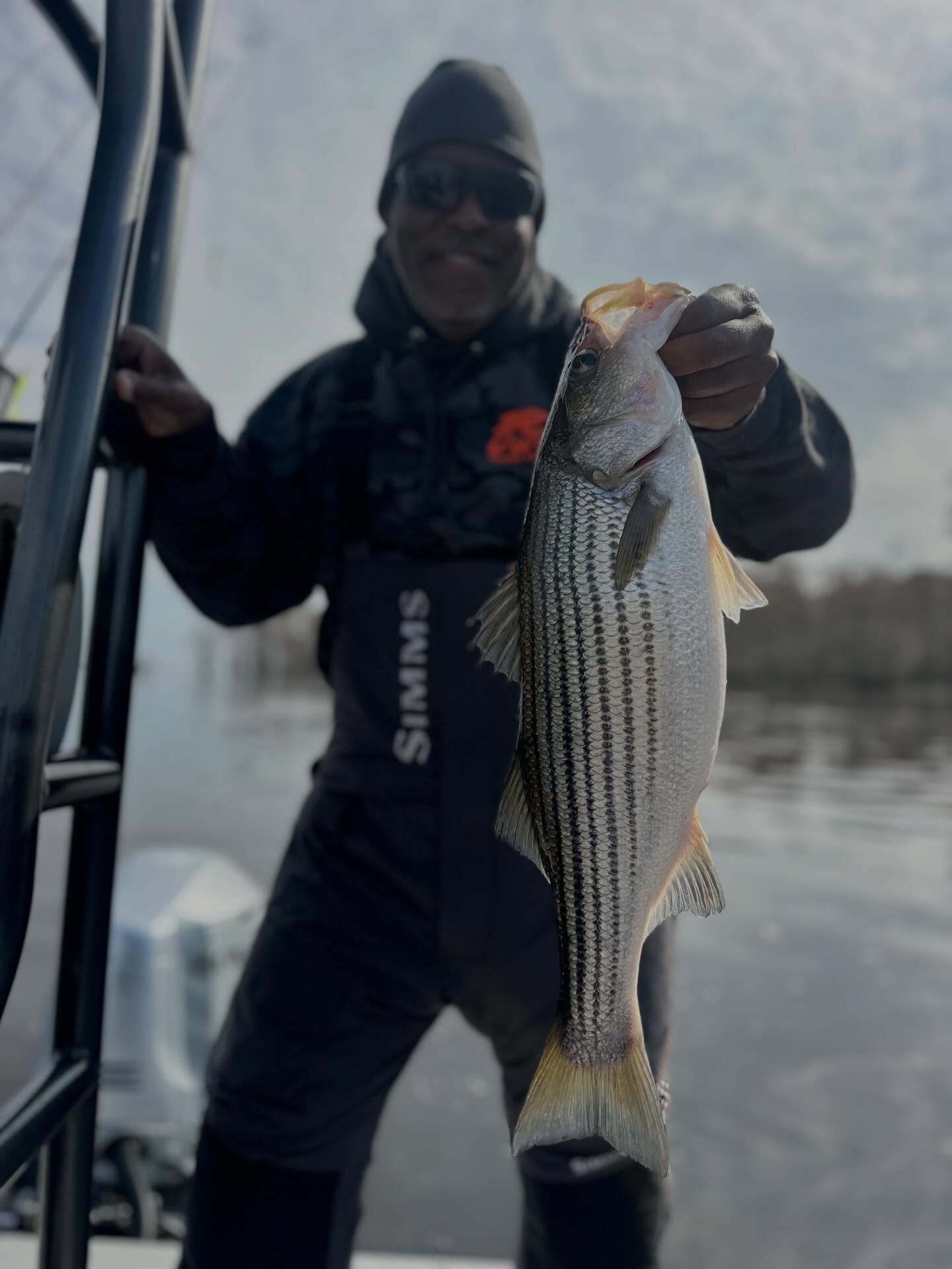 Tony hit em in the head pretty hard once again today. If you want to get in on the action the temps are rising and the bite is steady! I’ve got March 12,18,23,26 and 30 th open. Call or text 252-799-9536
#striper #striperfishing #winterfishing #cabinfever #prettydays