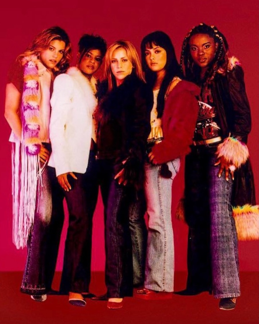 @rouge Vocês não foram só um grupo — foram abrigo, força, sonho e inspiração.
Mudaram vidas com arte, verdade e talentos únicos.
Saudades desse tempo que mora pra sempre no coração.
Pra sempre Rouge. ❤️
#alinewirley #gruporouge #amordefã #karinhils #tbt