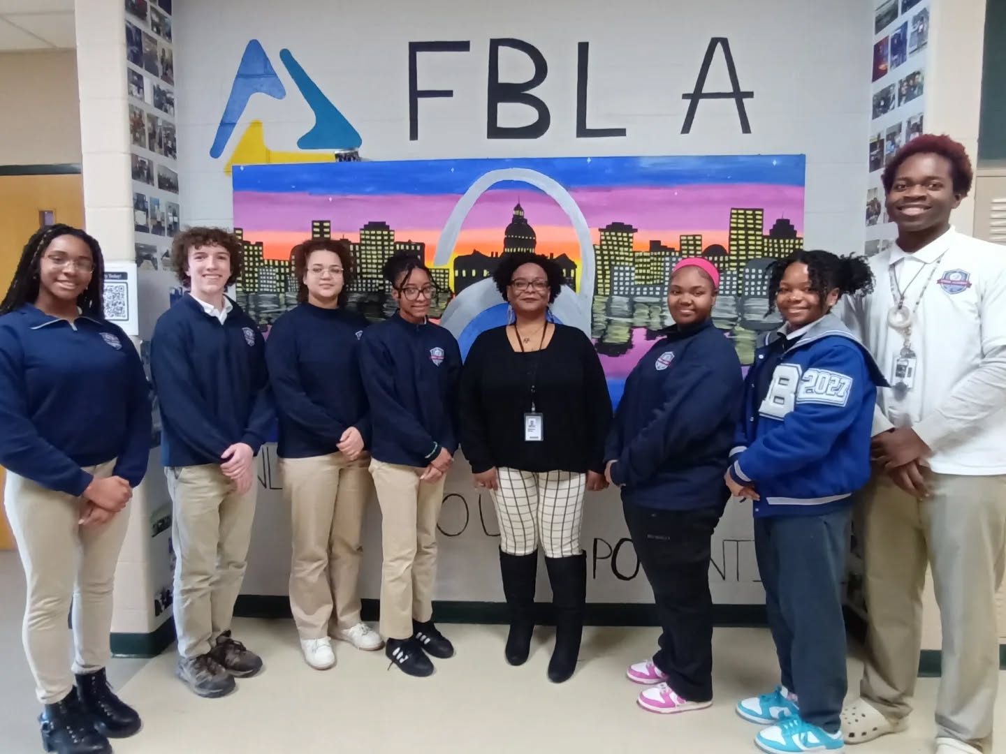 Guest Speaker Ms. Maxey
This Thursday, our members were excited to learn about Ms. Maxey's career and journey.
She spoke confidentially about her hobbies, goals, and paths to complete them, and showed members that anything you put your mind to is accomplishable.
Fun Fact: Ms. Maxey was a judge at our District Leadership Conference!
-
-
#chaptermeeting #leadership #guestspeaker #fbla #steamfbla