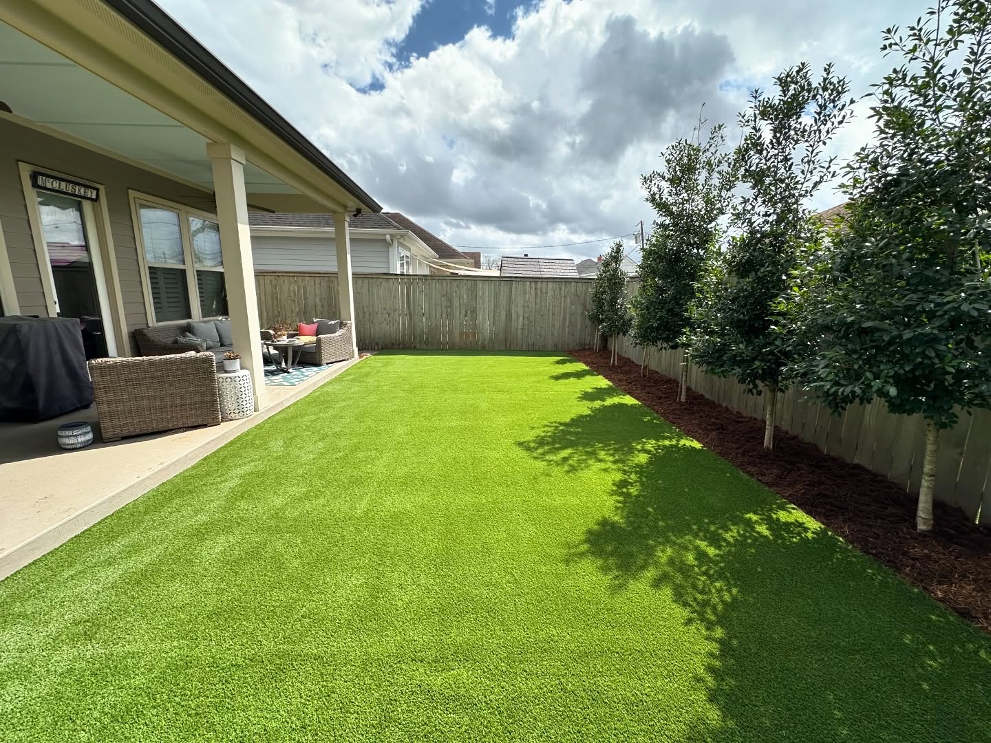 Nothing like a GREEN YARD ALL YEAR! You need turf if that is what you want! Call/Text Chase your local New Orleans specialist (504)343-3938
#turf
#turfgrass
