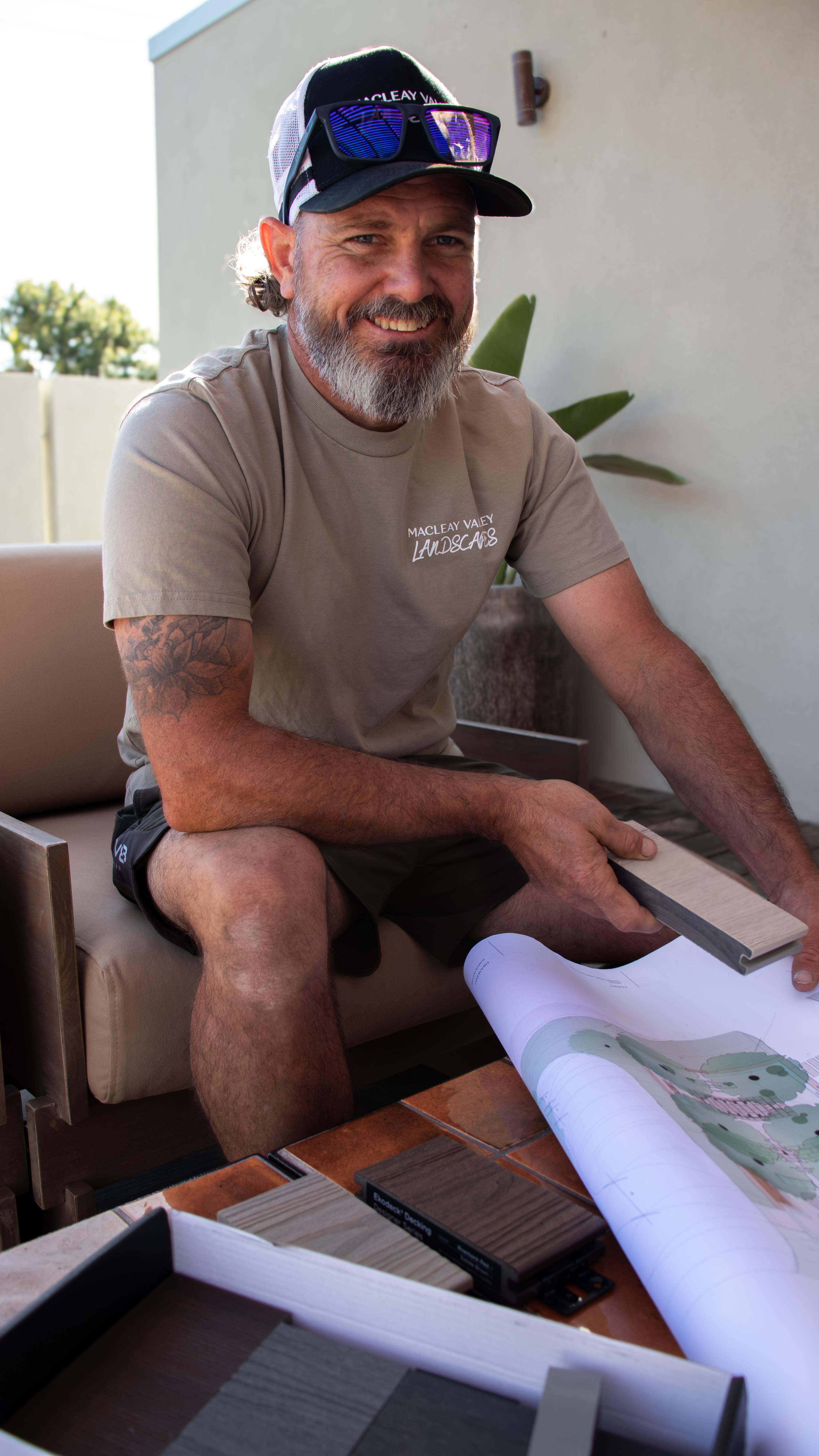 Hard work pays off again...can't believe the amount of dirt and rock I have moved by hand to get this place looking like this .
#landscaping #hardworkpaysoffs