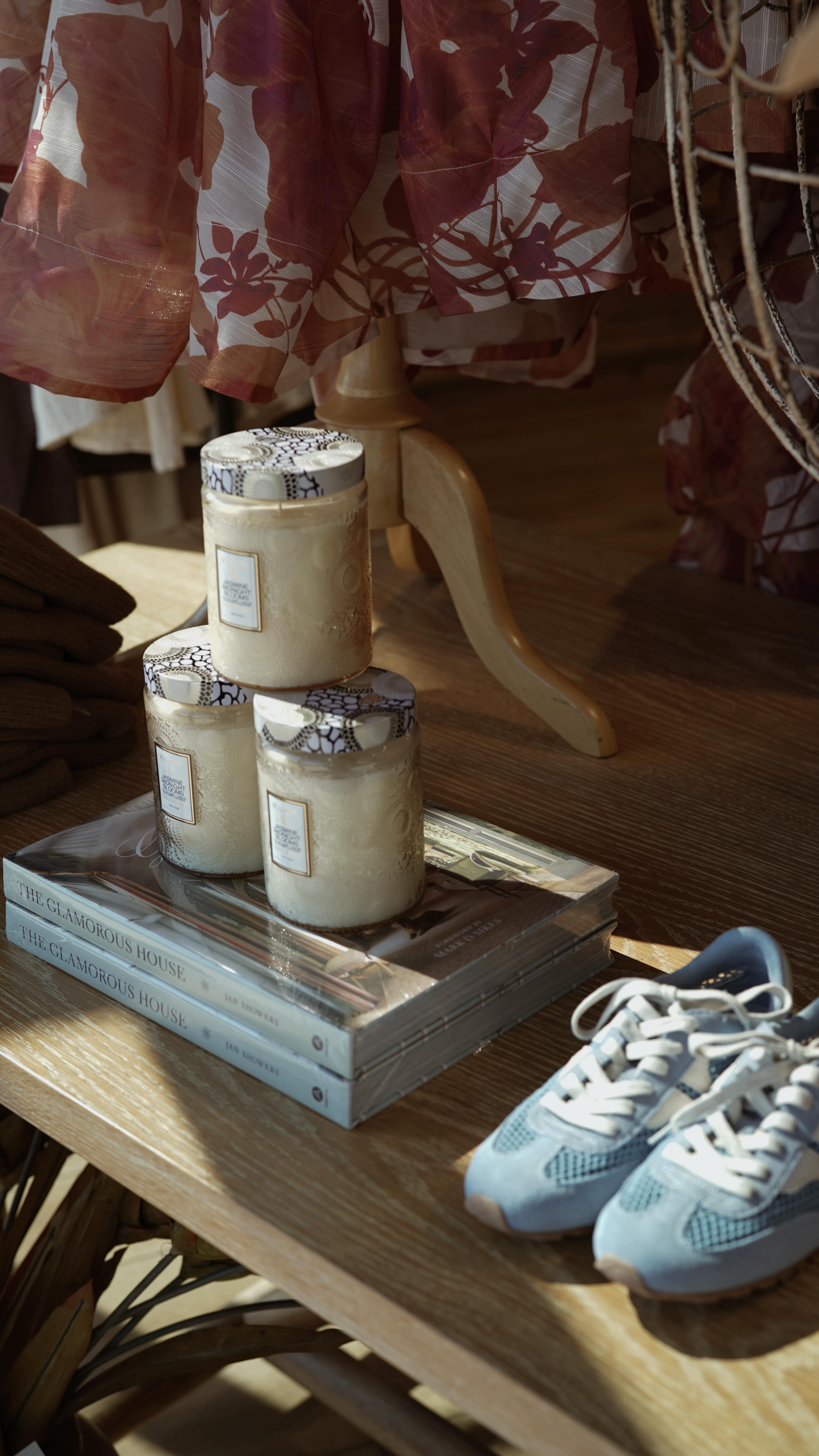 STORE TOUR 🌟 i had to show you a closer look at our new dresses, they’re SO GORGEOUS!! 💃 alsooo… anyone else thinking about the traitors finale all day? 🐍