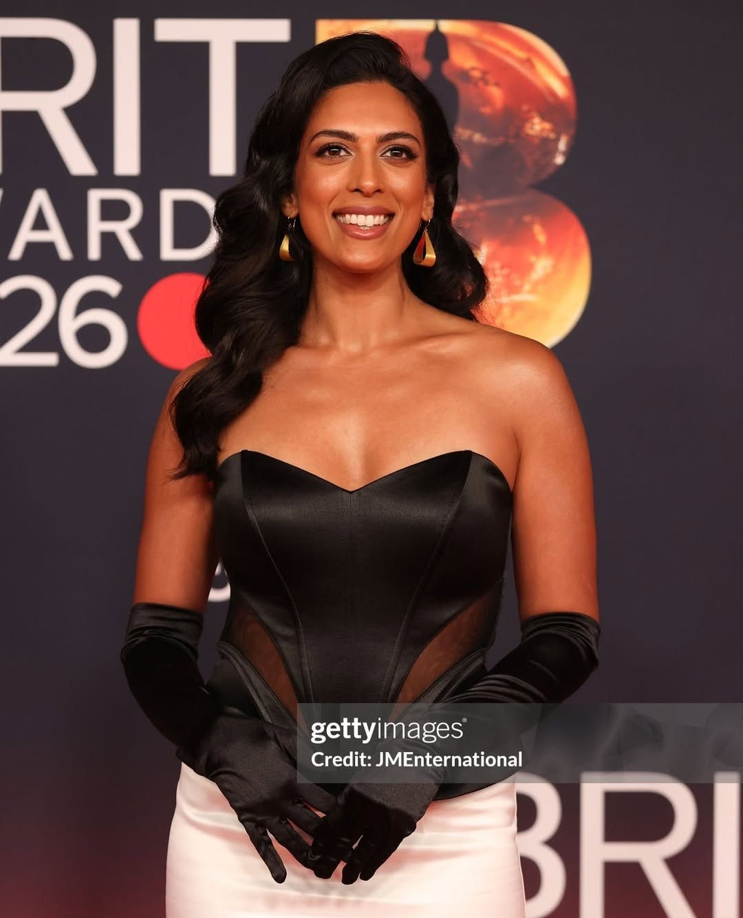 Reposting @crystellepereira from The BRITS
@brits 2026 !!!!!!!!!!!
Too much to say but for now all I’ll say is OLIVIA DEAN!!!! ✨✨✨
And swipe for a rare sighting of me with my hubby after finally deciding to go public
In all seriousness thank you @raybanmeta for the experience of a flipping lifetime 😭❤️
HMUA: @klluxebeauty
Dress: @benedettoatelier from @wolfandbadger
Shoes: @terrydehavilland
Earrings: @bristolmuseums
📸 @pharaohdraws
.
.
.
#redcarpetglam #thebrits #britawards #redcarpetmakeup #hollywoodwaves
#klluxebeautyatthebrits