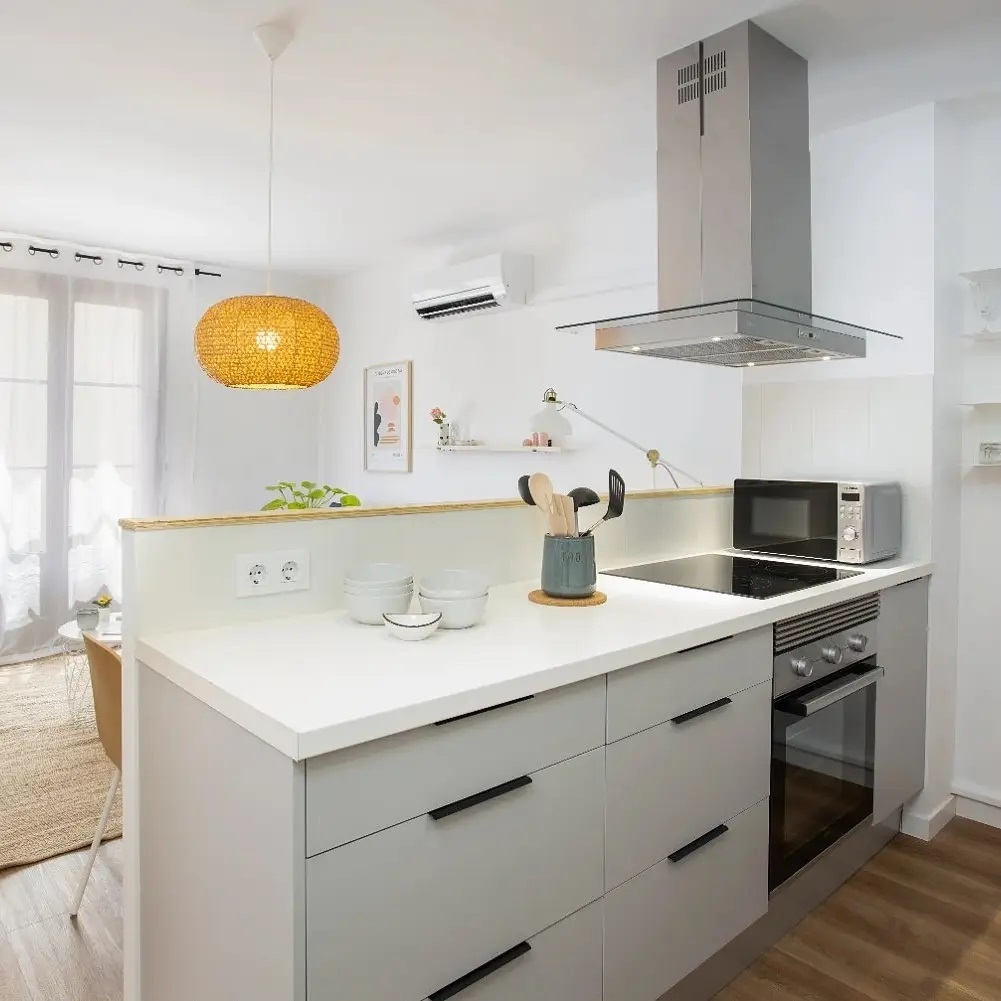 Los espacios abiertos dan la sensación de estar mas dispuestos a la comunicación y a la frescura en la vida diaria. Son realmente aco nsejables en espacios reducidos y recuperar la sensación de amplitud e integración. Sin paredes y sin límites!#interiorismo #homedecor #interiordesign #interiorstyling #home
#home #decoracióndeinteriores #arquitectura #diseño #casa #interiores