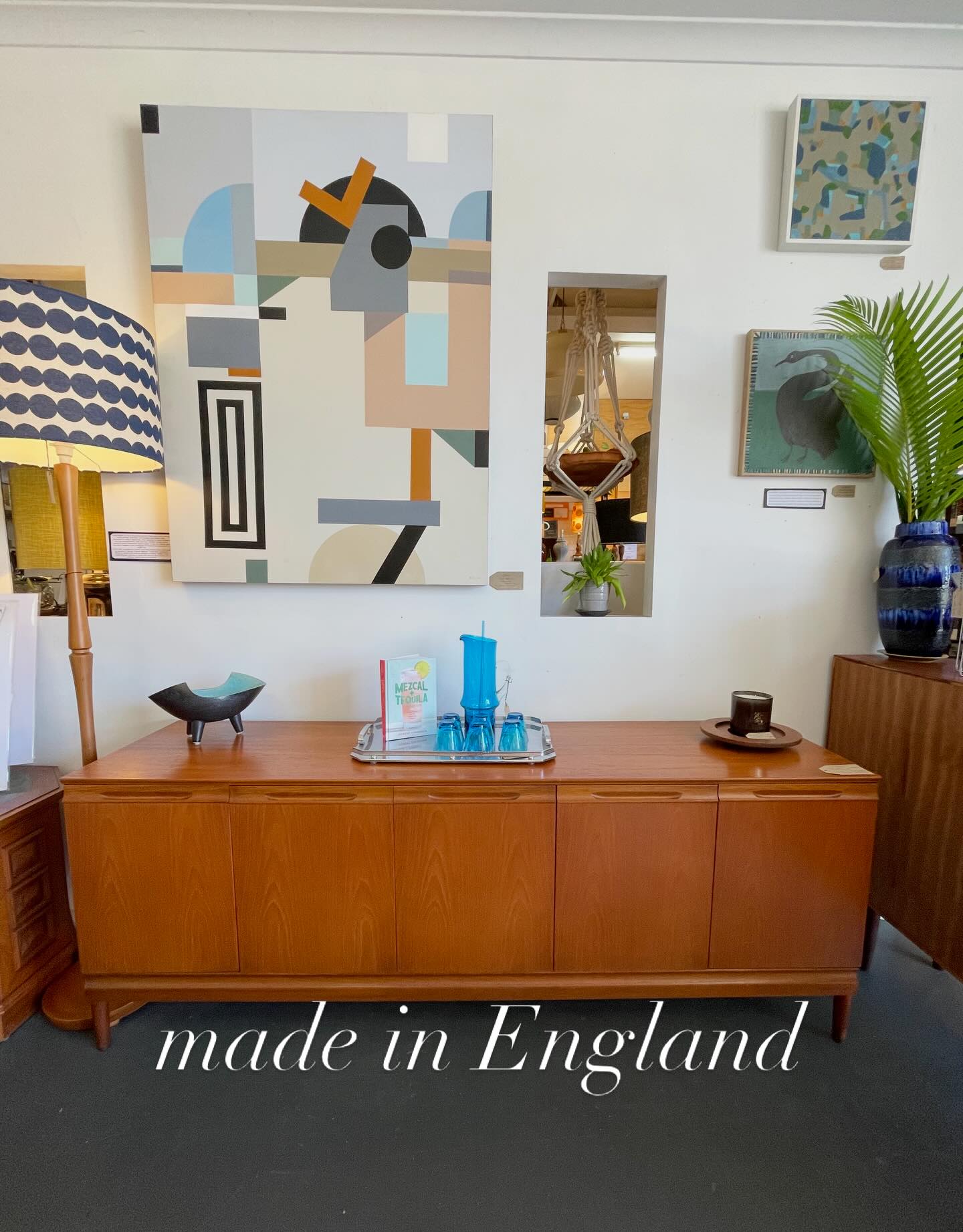 Sideboard by Meredew, England 1960’s
#resould #brunswickheads #midcenturymodernfurniture #vintage