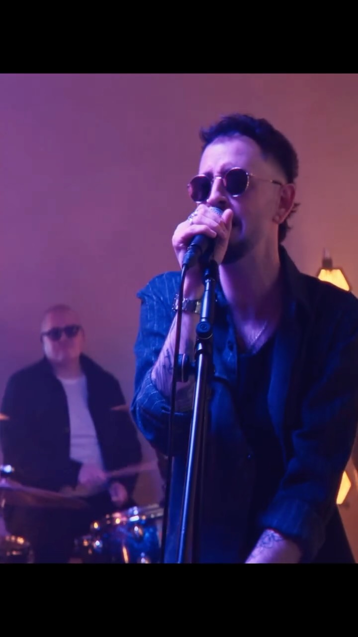 New LIVE sessions recorded at Dialog Studios ✨
Dual vocals.
6 piece band.
Keys. Sax. Soul.
We might be known for rock, but this one shows another side of what we do.
100% live recording - no tracks, no edits, no safety net.
This Is ‘’Never Too Much” – Luther Vandross.
All three videos are live now. Link’s in the bio.
#functionband #band #livemusic #liveband #weddingband