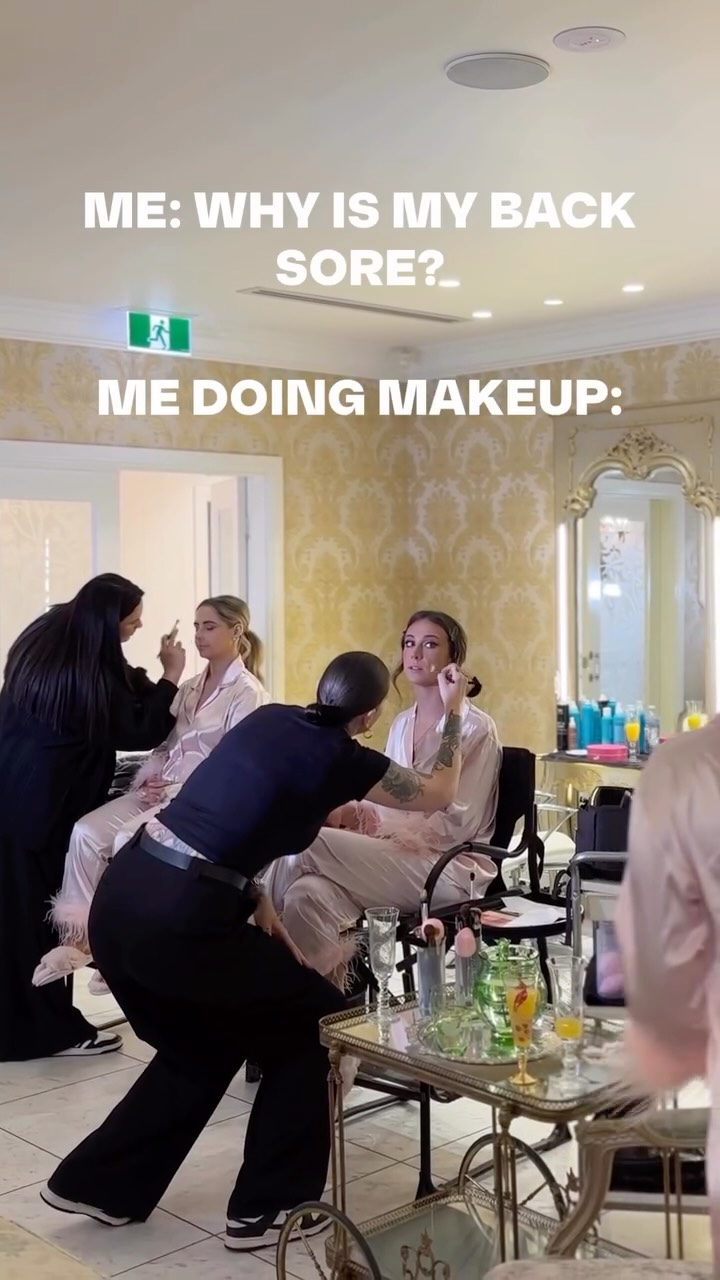 I know I’m not the only one 😂
Nothing humbles you faster than seeing BTS of you doing makeup.
#makeupartist #makeupcommunity #sydneymakeupartist