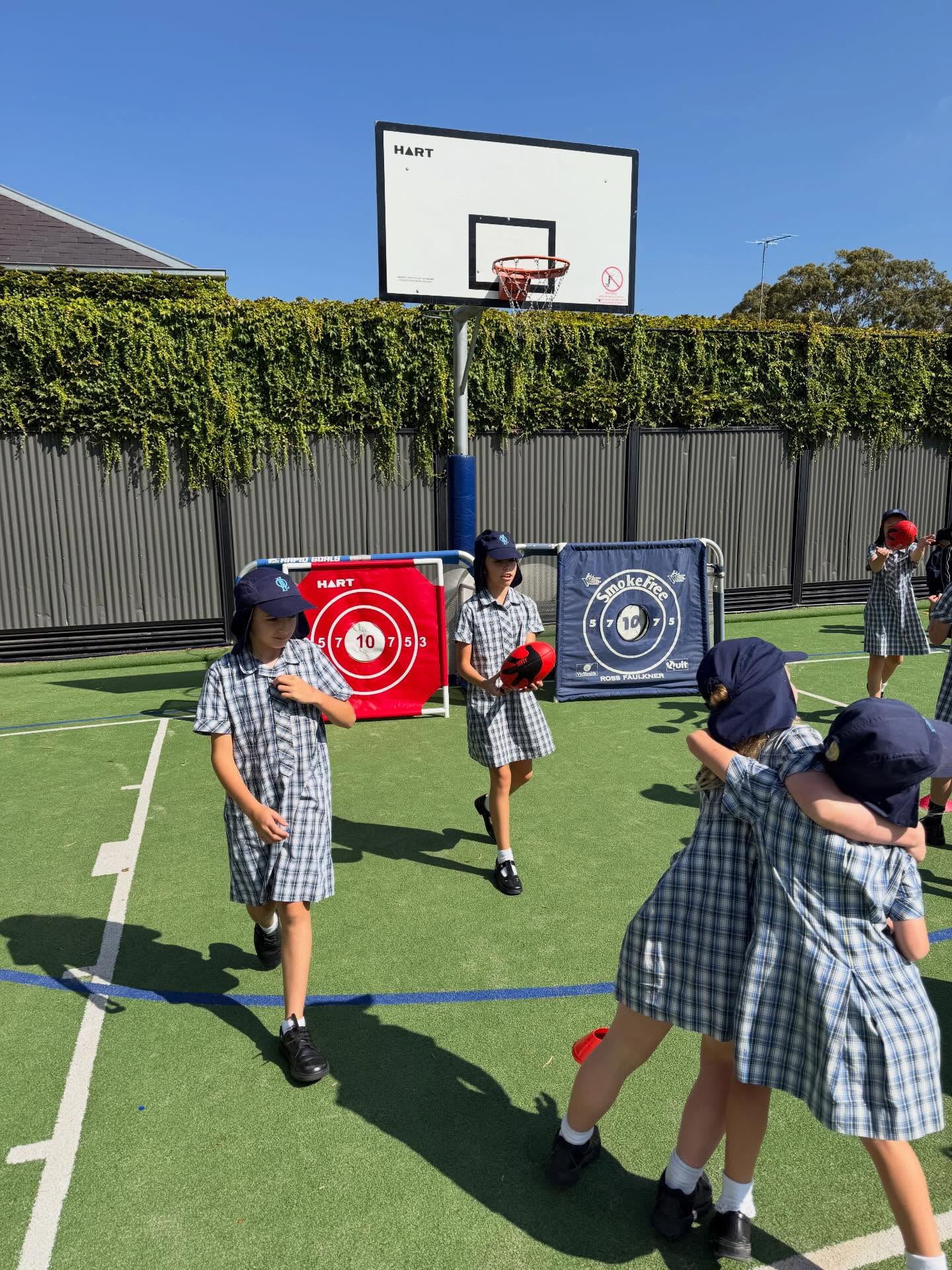 Our Year 5/6 Sports Leaders have been busy running sports clinics at recess and lunchtime, teaching our younger students a range of skills and techniques. 🏀🏈
It’s wonderful to see them stepping up as leaders, sharing their knowledge, and being such positive role models for the younger students.
.
.
.
.
.
#Sports #School #EnrolNow #PrimarySchool #FutureLeaders