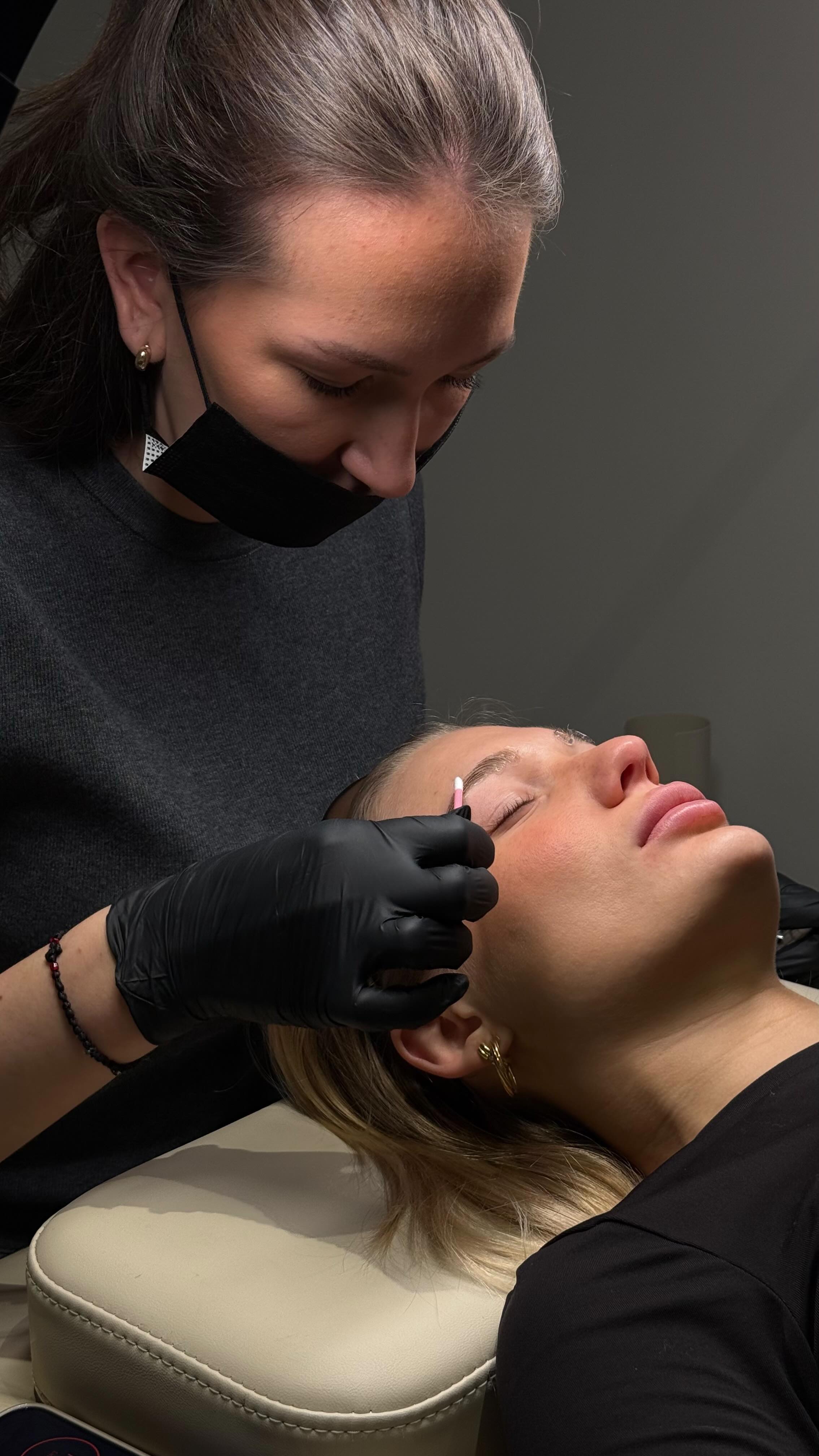 WAXING - eine Hassliebe 👀
#BrowsOnFleek
#HappyBrowsHappMe #Hairstrokesmünchen #powderbrows #powderbrowsmünchen