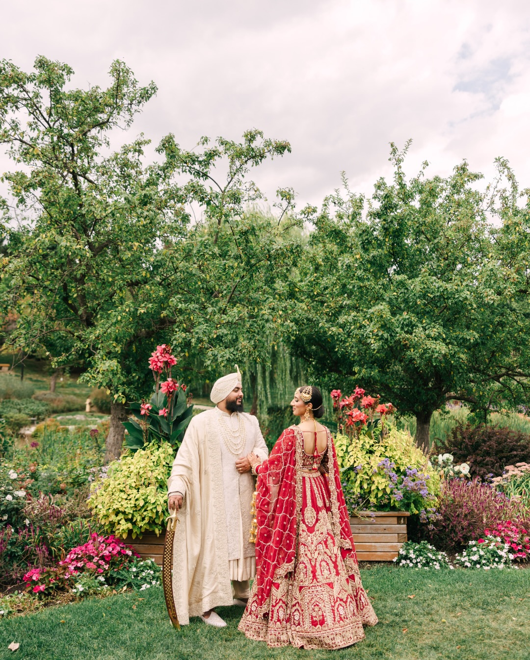 K & S’ wedding day wasn’t just beautiful - it was full.
The kind of day where the loud moments are epic… but it’s the quiet ones that stay with you.
The way he looked at her before anyone else did. The way her friends circled around her like a shield. The way their families showed up with so much pride and love. 🥹
If you’re planning a wedding and you want your photos to feel like your people - not just poses - this is your sign.
…..
@yellowponyproductions
@beautybynim @luxeventsstudio @hennabymayaa @wellgroomedinc @groomsdaysherwani @thezevarboutique
…..
#punjabiwedding #sikhwedding #sikhbride #southasianbride #torontoweddingphotographer
…..
sikh wedding, sikh wedding day, anand karaj, gurdwara wedding, punjabi wedding, punjabi wedding day, indian wedding, indian wedding day, south asian wedding, south asian bride, south asian groom, bride in red lehenga, bridal portraits, groom portraits, couple portraits, wedding portraits, luxury wedding, elegant wedding, timeless wedding photos, wedding photography, wedding cinematography, toronto wedding photographer, gta wedding photographer, sikh wedding photographer, punjabi wedding photographer