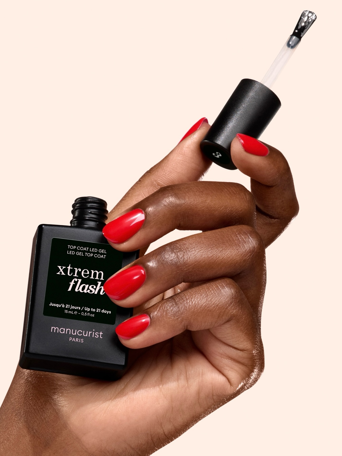 / ✨ NOUVEAUTÉ ✨
Le Top Coat Gel Xtrem Flash @manucurist est arrivé.
🖤Brillance miroir.
🖤Tenue extrême.
🖤Séchage ultra-rapide sous lampe.
Une couche suffit pour transformer votre manucure « Green Flash » en finition ultra glossy et résistante aux chocs du quotidien.
💅 Pourquoi on l’adore ?
• Fini bombé effet gel professionnel
• Brillance intense longue durée
• Retrait rapide en peel-off (sans ponçage ni acétone)
Parfait pour celles qui veulent une manucure impeccable, sans compromis entre performance et formule plus clean 🌿
.
.
.
.
.
.
.
.
.
.
#manucurist
#greenflash
#vernisongles
#onglesparfaits
#manucureaddict
