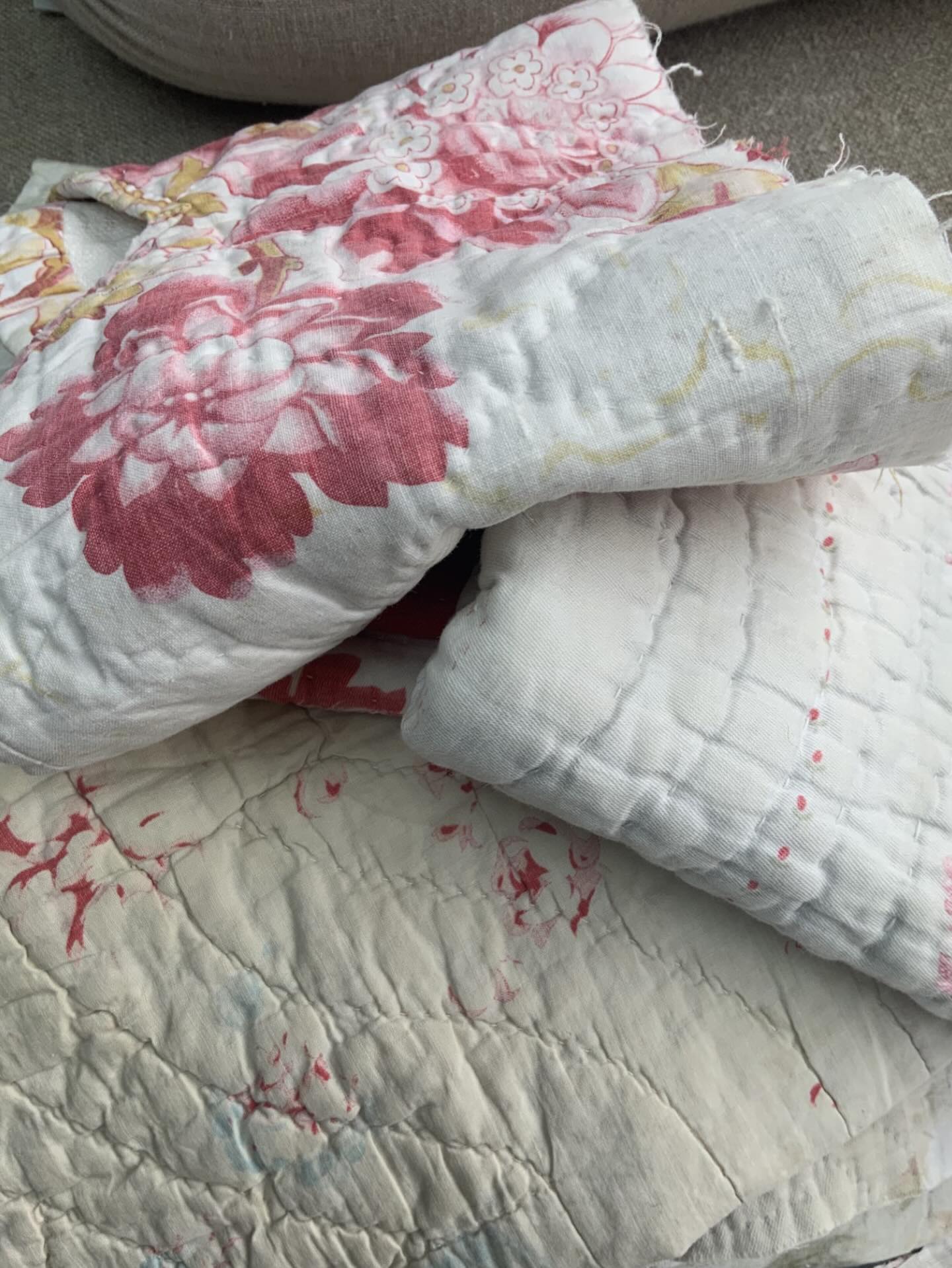 Introducing our Spring Online Brocante Exhibitors
@hesta.nesta.1968 ๐ฟ
Calling all antique textile lovers! Jo @hesta.nesta.1968 will be offering a wonderful collection of antique quilts, linens, and slow stitching pieces at the Spring Online Brocante next weekend ๐ฟ
Follow Jo to see all her textiles, and click to be notified of the Brocante when it opens next weekend ~ just one week today! Jo will also be showcasing a range of her lovely collection @thereclaimedhomefair tomorrow in the Cotswolds ๐ธ
The Spring Online Brocante ๐ฟ
Friday & Saturday
6 - 7th March
On Instagram & our website
Www.thedorsetbrocanteonline.com
Shop easily with us this spring ๐ฟ
Textiles | French Brocante | Stationery | Art | Lifestyle & Wellbeing | Decorative Antiques | Vintage Treasures
Follow #thedorsetbrocantespring ๐ฟ
#antiquetextiles #quilts #slowstitching #vintagequilts