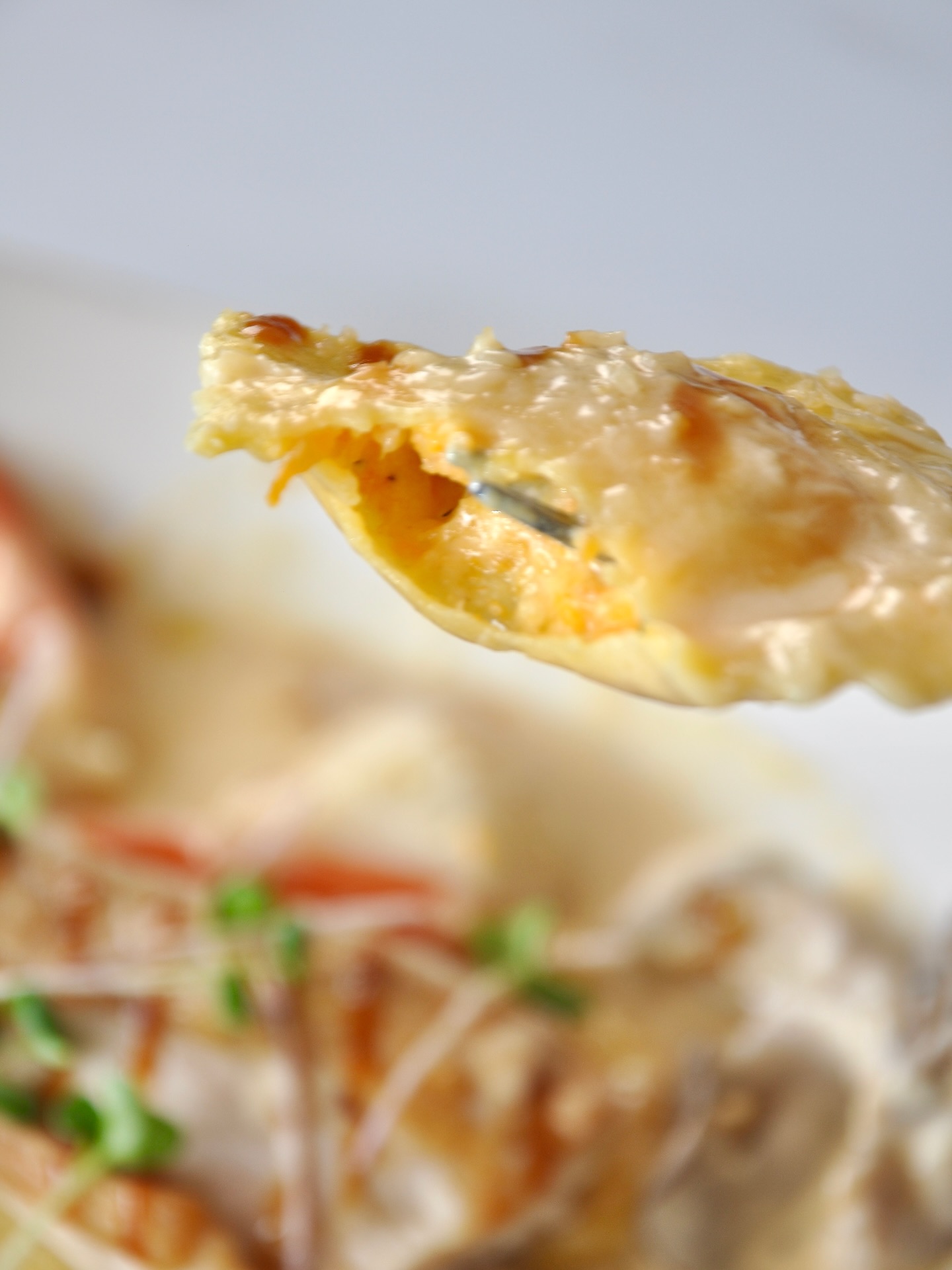 Pumpkin Ravioli, local King Oyster Mushroom from @mothermushrooms, and perfectly seared fresh catch…
This is a dish with all your favorites combined, and all the lovely local flavors combined.
#sixtytwomarcket #sixtytwomarcketwailuku #mauieats #mauifoodie #farmtotable