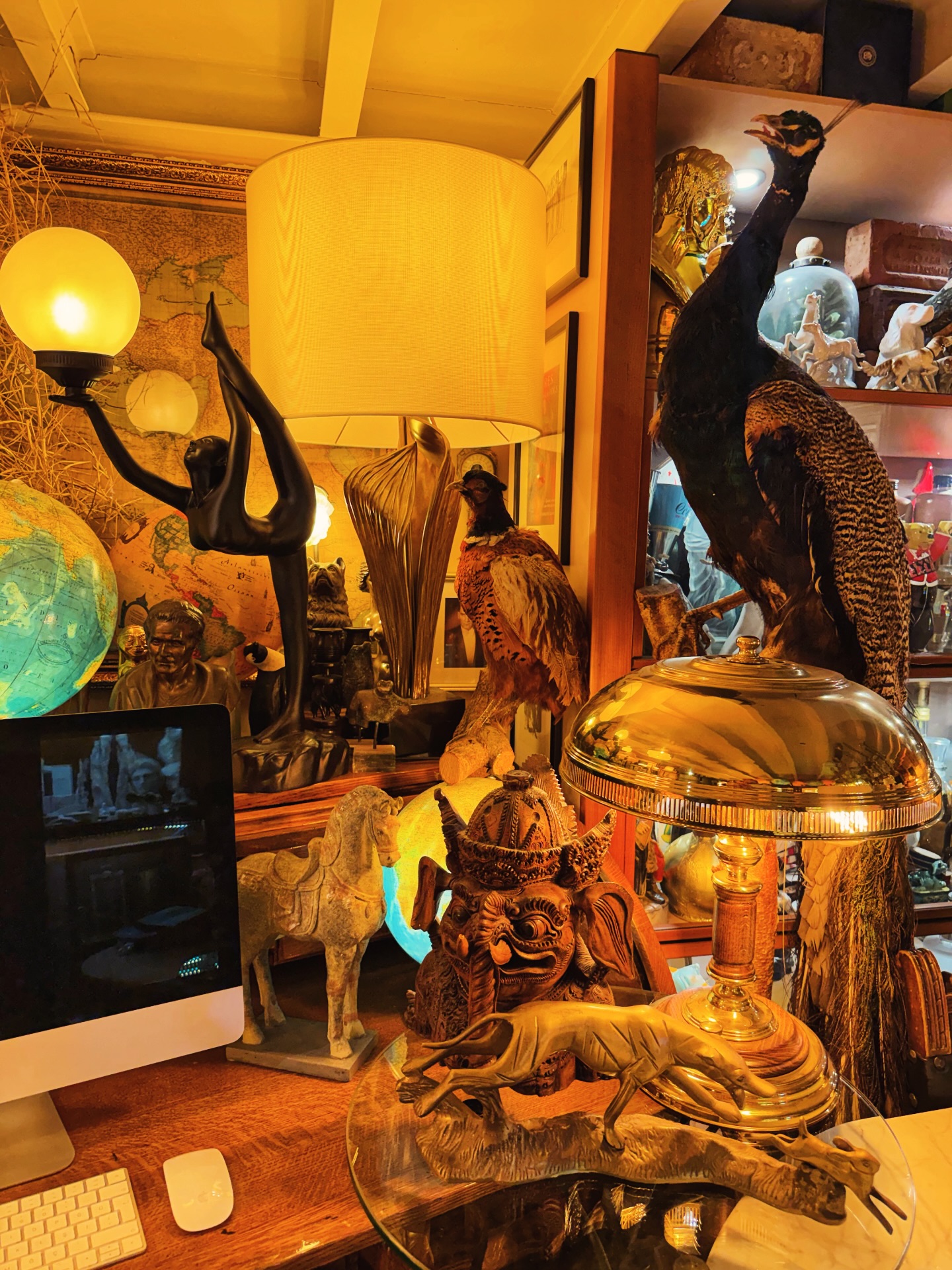 #AntiqueStore #AntiqueDealer #VintageShop #VintageStore #AntiqueCollectibles