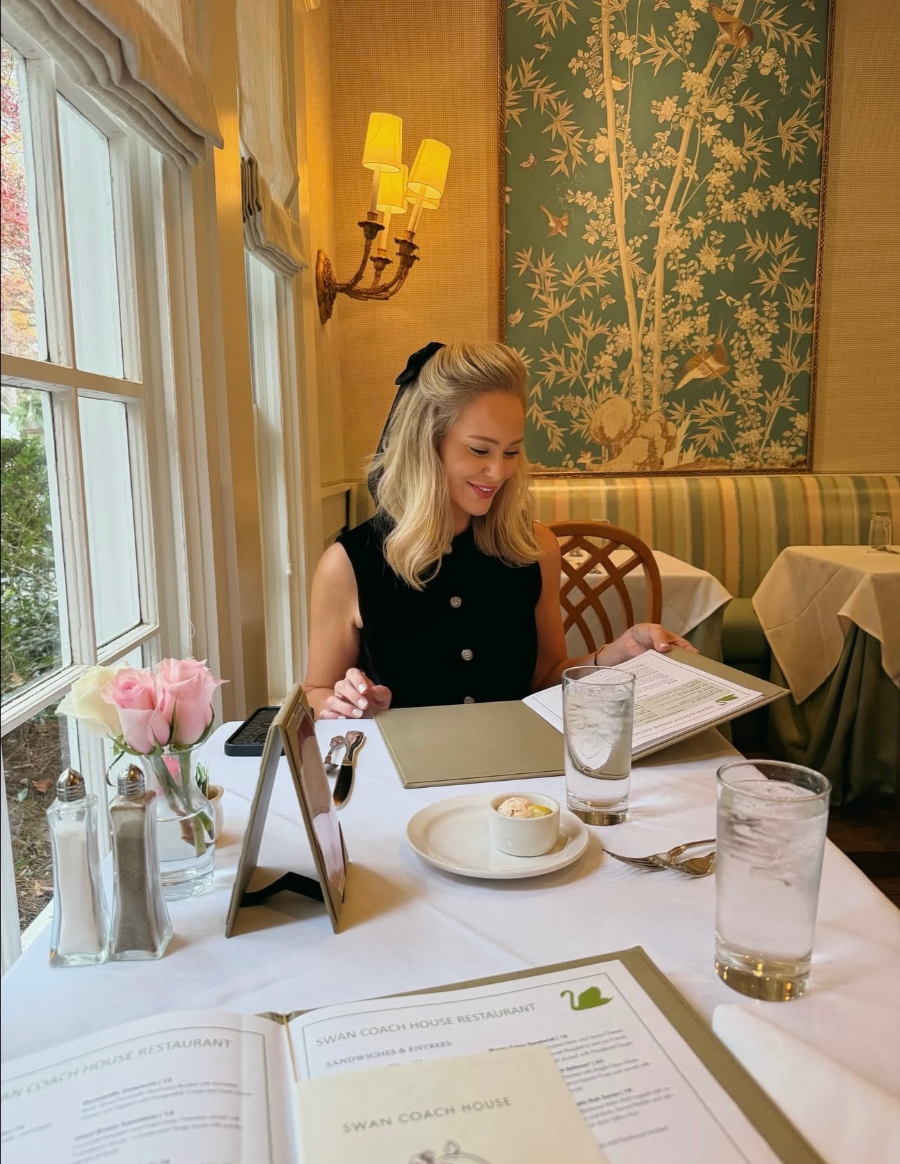 Looking for a delicious lunch in Buckhead? Come visit us in our dining room and enjoy fresh, made-to-order dishes in a historic setting. No reservations needed unless you have 6 or more in your party!
We’re open Tuesday – Saturday, 11 AM – 2:30 PM. See you soon!