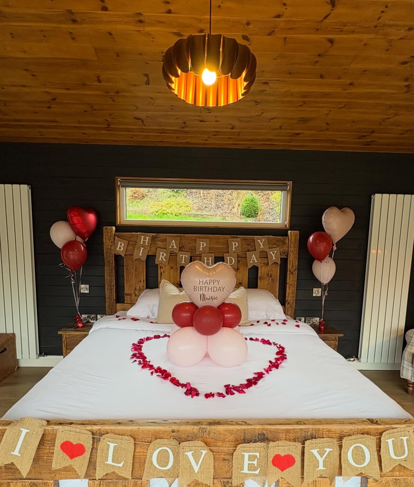 Another day, another lot of treats for guests ♥️
On this occasion, unfortunately we were greeted today to these very guests who had completely disrespected the place we have created 😭 in all the 6 plus years we’ve been open, we haven’t had this to happen.
Which on one hand is wonderful, but it certainly didn’t help the feeling I felt walking into the lodge today 😩💔
Hey, let me tell you, we love doing what we do for all our guests that enter through our lodges. We created this to be a place adults could escape to, a place for relaxation, a place to get treated, a place set in beautiful surroundings that deserve respect and care. Let me tell you we care, a lot! We just ask for a little of that in return ♥️
#holidaylet #guests #relaxation #lodgeswithhottubs #smallbusiness