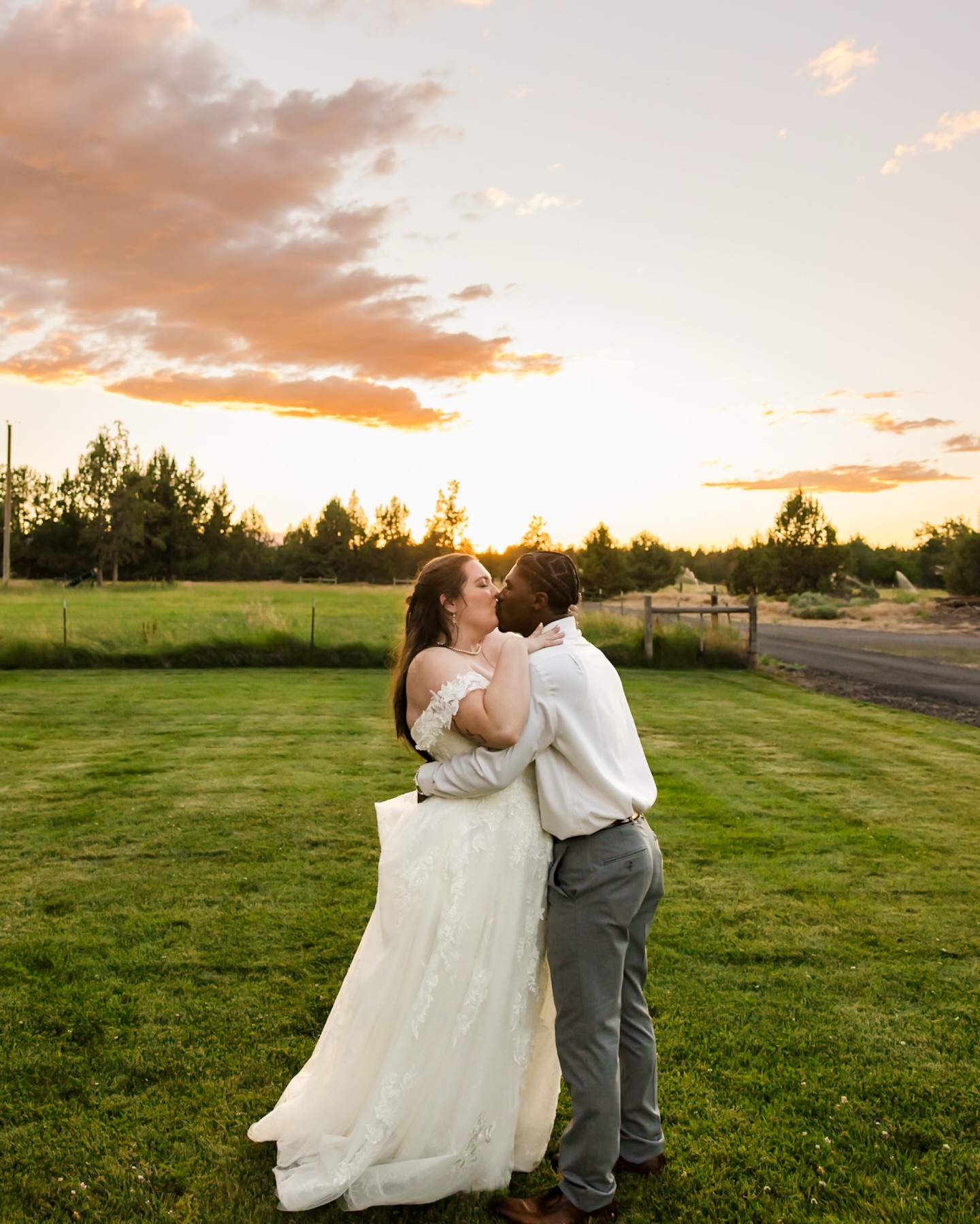 Alyssa and Arcey’s backyard wedding in Bend, Oregon felt like summer held in one place.
Golden light in the trees.
Dinner and dancing under string lights.
Friends and family gathered close enough to feel every moment.
There’s something about Central Oregon weddings that happen at home. The pace slows down. The laughter lingers. The whole day feels deeply personal.
Alyssa and Arcey built a space where everyone could simply be present with them. And that kind of joy shows up in every photograph.
.
.
.
#bendor #bendoregonphotographer #bendweddingphotographer #bendweddings #oregonweddingphotographer