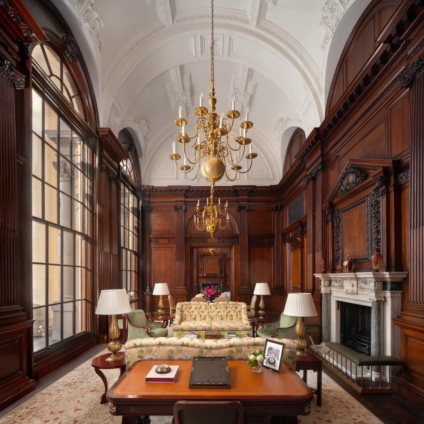 Fill your days with exceptional experiences and impeccable service at @raffleslondon.theowo
⠀
Create unforgettable family moments with a stay devoted to togetherness
⠀
Enjoy 50% off a second room when you book a room, or receive a complimentary second room when you book a suite, giving your family the perfect blend of space and serenity
⠀⠀
Every member of the family is welcomed – including your cherished pet, who will enjoy thoughtful touches and dedicated amenities throughout the stay
⠀
📌 Family Offer includes:
⠀
- Book a room and receive 50% off the second room (connecting or adjacent)
- Book a suite (Westminster Suite or higher) and enjoy a complimentary second room (connecting or adjacent)
- Daily breakfast for two adults and two children (up to 16 years old)
- Complimentary parking
- A welcome bottle of champagne
- Bespoke children’s amenities
- Early check-in or late check-out (subject to availability)
- Pets welcome
⠀
Terms & Conditions
- Available from 1 January to 15 June 2026
- Minimum stay of two nights and maximum stay of five nights
- Offer is subject to availability and blackout dates
⠀
➡️ Get in touch with our Luxury Travel Specialists on +44 746 786 23 53 | reservations@serenitymiles.com