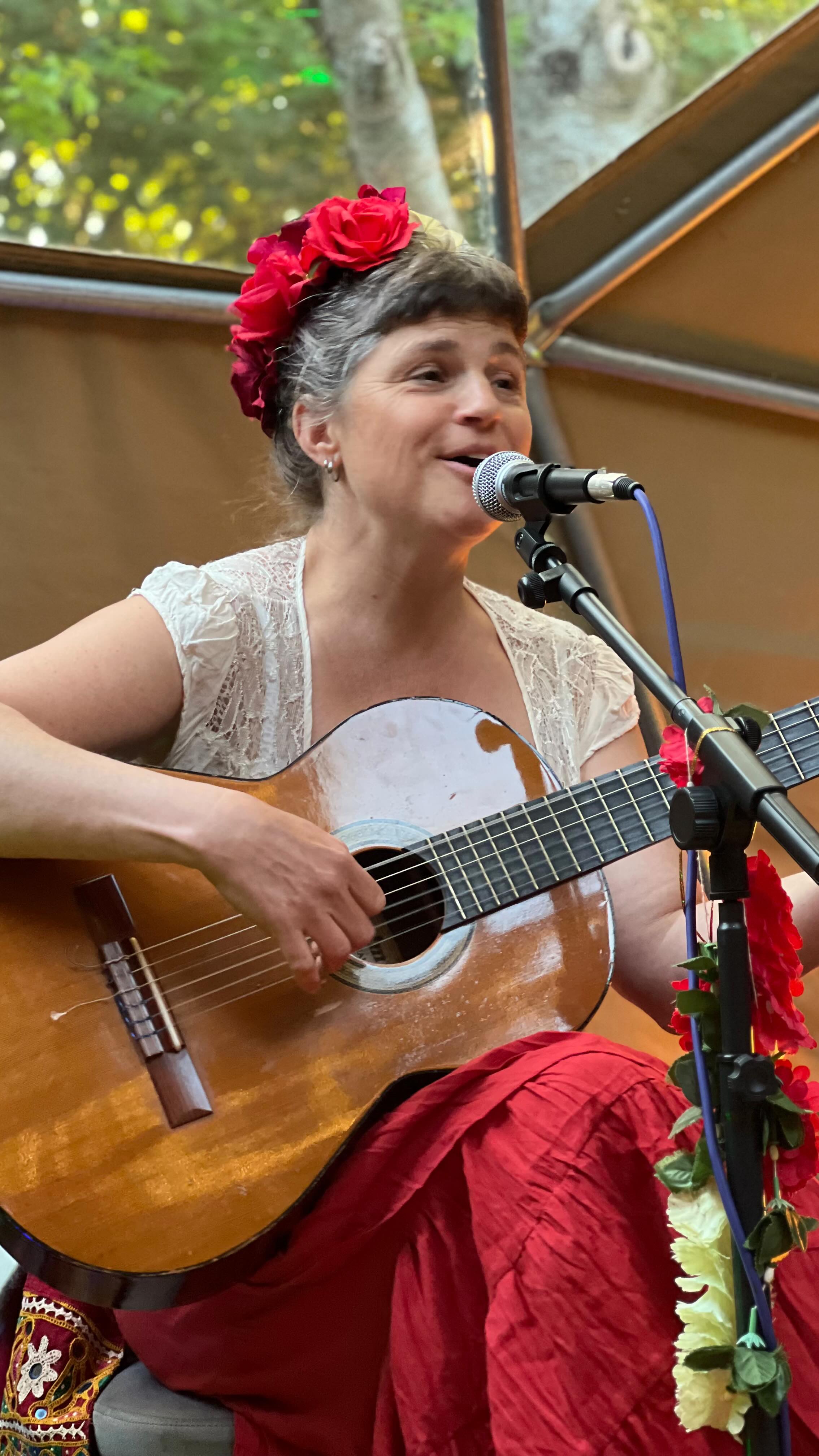 So grateful to part of this brilliant team at the Heartwood day long retreat at the end of May in Horningsham village hall in Longleat Forest, run by the wonderful Dan Knowlson of @cacaomastery
I will be doing a Maya Love performance along with other artists - @tallulahrendall , @lucywyldemusic with a @_kyle__rose_ sound journey, cacao and hawthorn ceremonies with Dan, ecstatic dance with @sophiebolton_____ , yummy food, healing therapies, sauna and cold plunge and I’m excited to be leading one of my wild song singing workshops too ❤️
Such a beautiful combination of ways to nourish your heart, body and soul with ceremony, music and connection.
Early bird tickets are now available- link in bio or comment “bird” if you want me to send you the link
Let’s join our hearts together for the first gathering of the season ❤️
#musicismedicine #cacaoceremony #freeyourvoice #ecstaticdance #saunalife