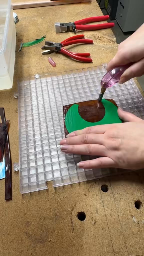 Cutting deep curves without a ring saw…the struggle is real! This glass and I didn’t become friends.
#bobross #glass #art #love #sidequestcurios #stainedglass #sidequest #beginnerclasses #wisconsin #waukesha