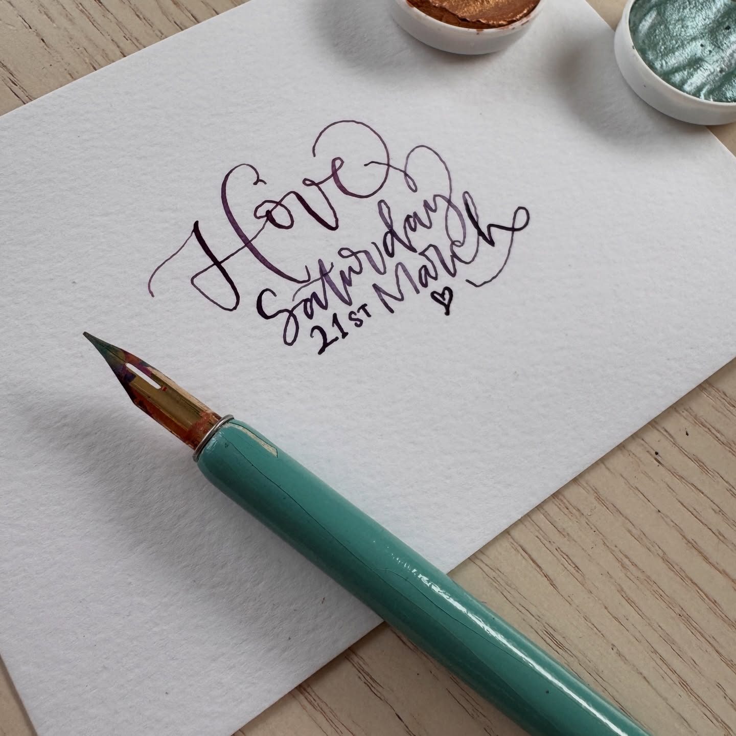 We’re bringing our beginner calligraphy days around the UK ✨
Try pointed nib + brush pen, play with inks & metallics, and leave with finished pieces you’ve made yourself.
Now in Hove, Petersfield, Chichester plus new dates in Cirencester, Manchester & Marlborough (full pointed-nib day with bounce lettering!).
If you’ve always wanted to try calligraphy, or you’ve done calligraphy before and want to get back into it, join us! Swipe through to see all the full days coming up #creativity #calligraphyuk #learncalligraphy