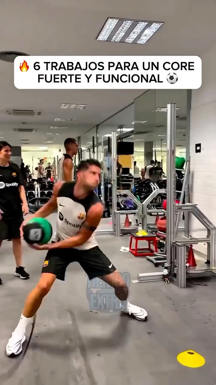 🔥CORE FUERTE Y FUNCIONAL PARA FUTBOLISTAS ⚽
No se trata de hacer abdominales…
Se trata de construir un core que te haga más estable, más rápido y más fuerte en el campo.
Aquí tienes ejercicios organizados por bloques de trabajo:
🛑 Anti-extensión
🛑 Anti-flexión
🌀 Anti-rotacional
⬆️ Estabilidad de empuje
⬇️ Estabilidad de tracción
🔁 Rotacional
Si quieres un plan adaptado a tu posición, nivel y calendario de competición…
👉 Comenta PLAN y te ayudamos
#trainelite #metodo90+ #core #entrenamiento #preparacionfisica