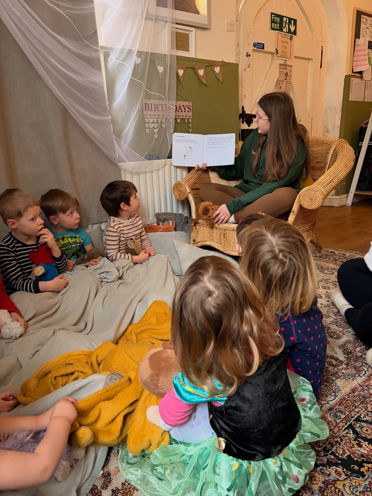 Happy International Hygge Day 🤎
As a Hygge accredited nursery, creating warm, cosy and nurturing environments isn’t just something we celebrate today, it’s a huge part of our ethos every single day.
We thoughtfully create spaces where children feel safe, valued and truly at home. From soft lighting and inviting book corners to shared stories, calm moments and laughter with friends, we believe these simple experiences build strong foundations for wellbeing and learning.
Hygge also lives in our love of the outdoors. Muddy boots by the door, outdoor walks, den building, fresh air and rosy cheeks. It’s in the joy of shared experiences, meaningful play and slowing down to notice the little things together.
Today we celebrate the warmth, connection and togetherness that make childhood so special, and we’re proud to weave Hygge through everything we do. 🌿✨
#InternationalHyggeDay #HyggeAccredited #EarlyYears #LearningThroughPlay #hyggeintheearlyyears