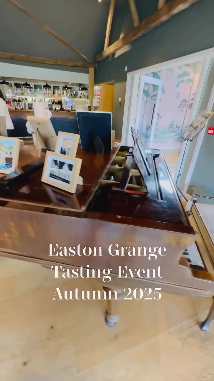 Having been a regular contributor to @eastongrange tasting events it’s always been a pleasure to play for so many happy couples experiencing a ‘taste’ of what their upcoming wedding day will be like - here’s a reflection back to the previous Autumn tasting day where Daniel played for the Drinks Reception & Breakfast Dinner Service.
www.daniellaw.co.uk (Link in Bio)
#eastongrange #weddingmusic #suffolkweddingvenue #2026wedding #2027wedding