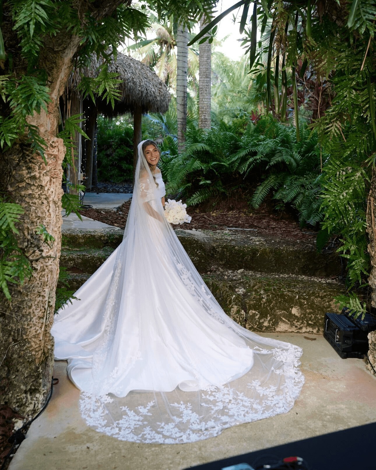 This is the beauty of a gown that truly fits the bride’s vision.
@emilybortnik’s gown was the final piece that made the whole celebration feel complete. As she stepped into the celebration surrounded by the people she loves most, everything simply felt right. A beautiful day, meaningful moments, and a look that felt entirely her own.
We would be honored to help you find the one that feels just as perfect. Reserve your private appointment at La Rêverie Bridal.
#LaReverieBridal #RealLaReverieBride #LuxuryBridal #MiamiBridalBoutique #BridalInspiration #ElegantBride
