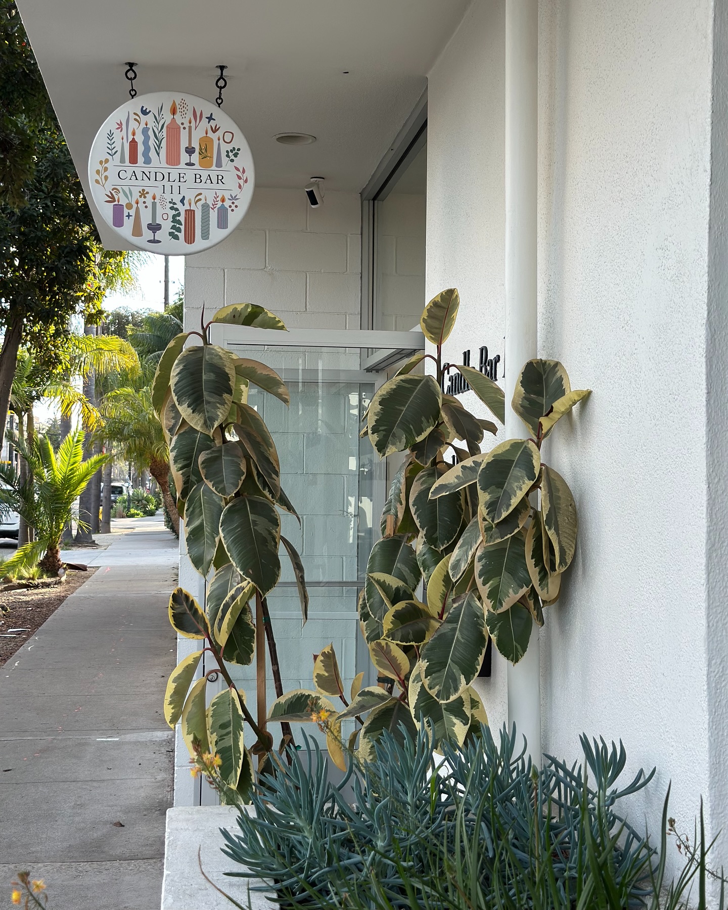 Find us in the Funk Zone for all your candle pouring fun! Pouring times are available via the link in our bio 💕