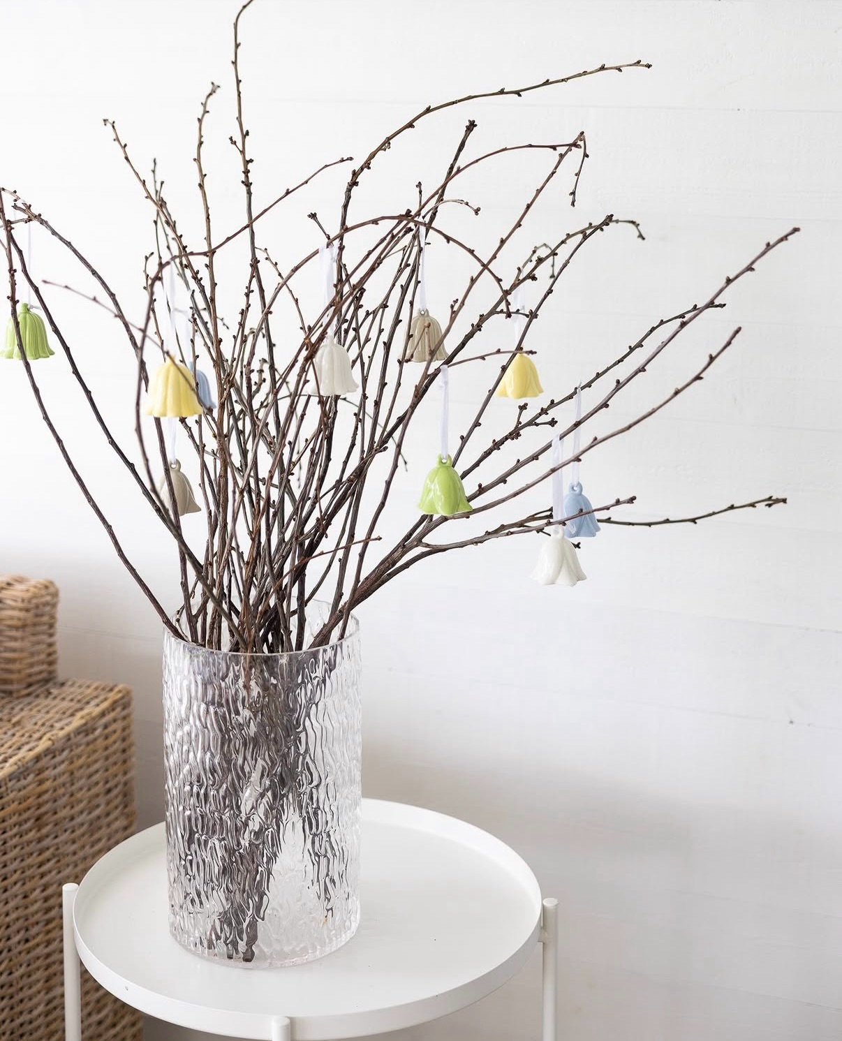 Allt för påsken hittar ni självklart hos @villaedinredning 🐣🐥🐓 Pynt för våra olika högtider gör det så mycket härligare och roligare att fira, håller ni inte med? 💛
Vi på Villa Ed
Inredningsbutik @villaedinredning
Klädbutik @villaed_by_glozzy
Café & Bistro @cafevillaed
Frisörer @villaed.frisorerna
Injektionsbehandlare @beautylin.se
Kroppsvård & Massage @lindaholtzkroppsvard
Inemotion Psykologi @inemotionpsykologi
Keramik @lerkallan
Skulpturskogen Villa Ed