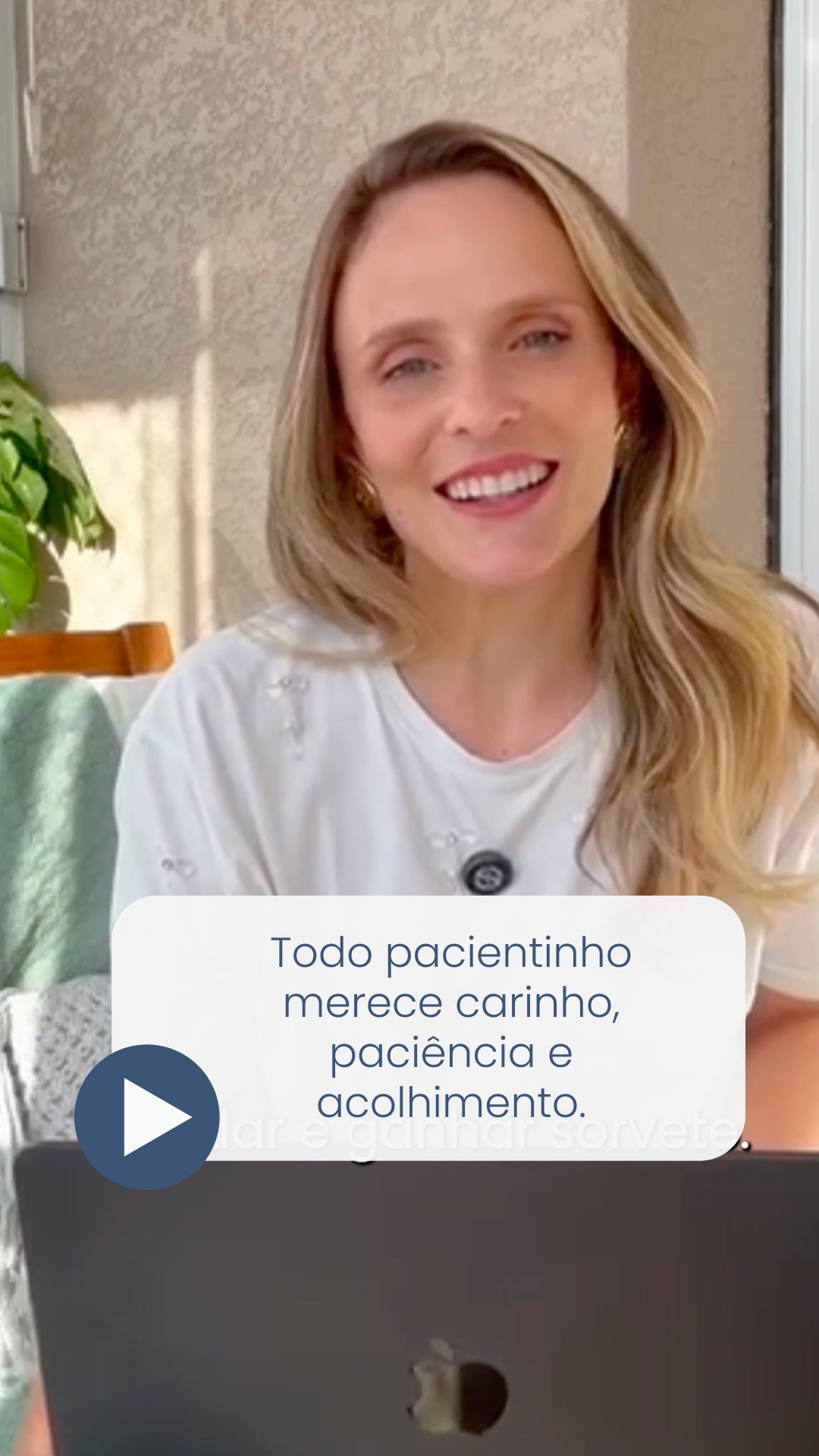 Cuidar de uma criança exige mais do que técnica. Exige olhar atento, paciência e muito respeito.
Tanto no consultório quanto na cirurgia, cada paciente é tratado como eu gostaria que tratassem os meus próprios filhos. Com cuidado, escuta e carinho em cada detalhe.
Porque quando falamos de visão infantil, estamos cuidando também de confiança, segurança e futuro.
Dra. Juliana Wagner Dada
Referência em Estrabismo adulto e infantil
Especialista em Oftalmologia Pediátrica
CRM39665
RQE35215
#estrabismo #saudeocular #oftalmopediatria