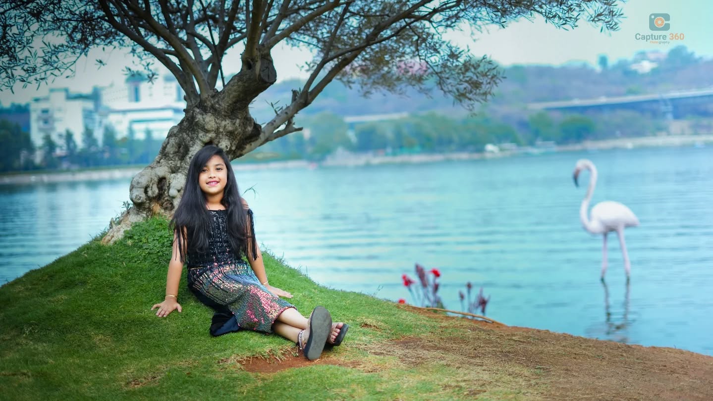 "I donโt shine, I sparkle. ๐๐ซ"
.
PC:- @harishroshan1
.
#sparkle #beautiful #girl #kids #photography #landscape #greenery