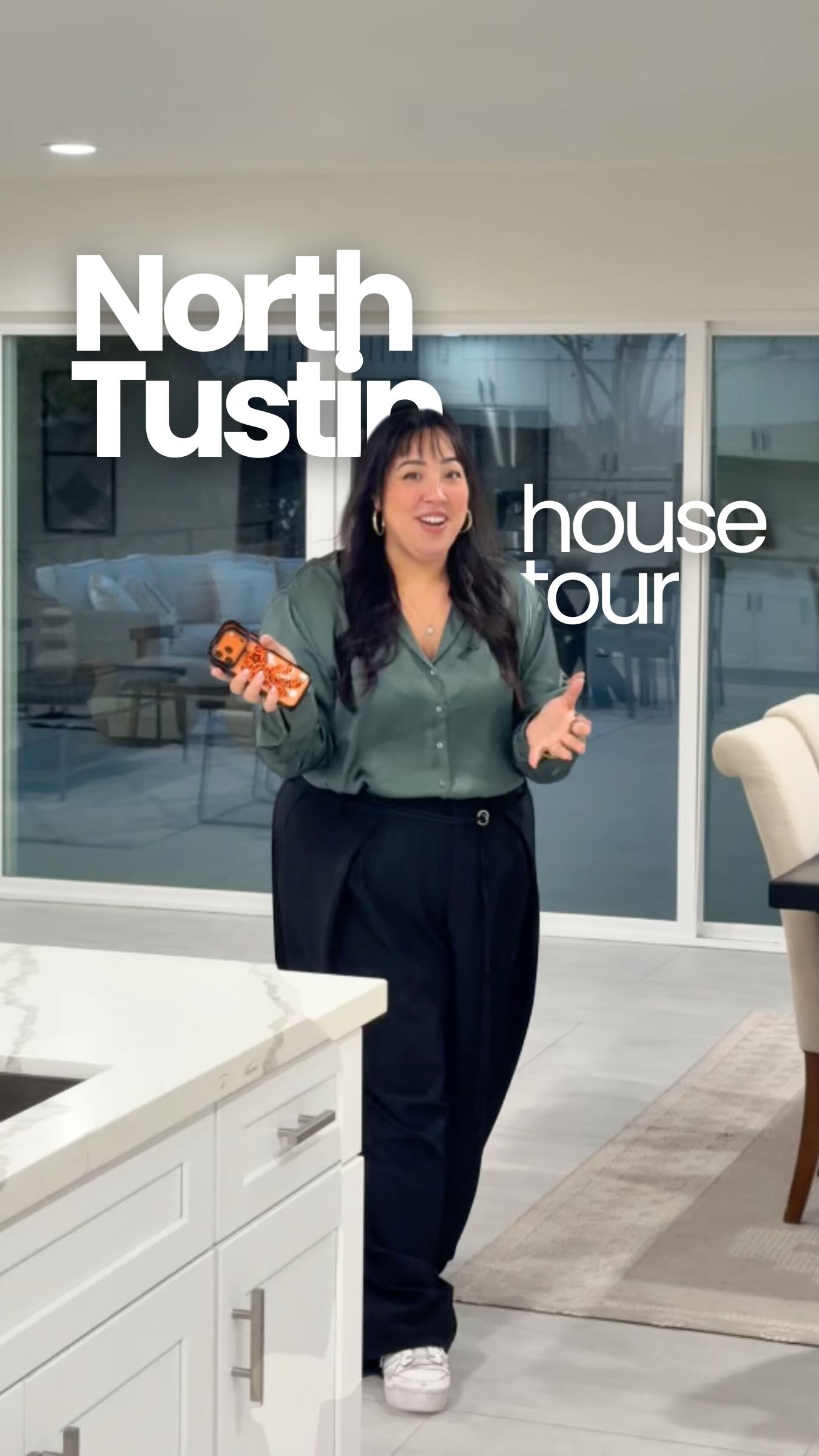 We’re back in North Tustin touring a home that surprised me with how functional (and huge) the hidden spaces are.
It’s a tri-level layout, which gives you these distinct zones that feel much larger than a standard two-story. The main level catches that golden hour light perfectly, with sliders opening up to a side yard that is definitely begging for a pickleball court. The kitchen is massive chef-inspired with a big island, plus room for both formal dining and a casual circle table, which is a layout I’m seeing more buyers ask for.
And upstairs? There’s a hallway “coat closet” so big I’m convinced it should be blown out to expand the primary suite (which is already spacious with its own makeup vanity and separate tub/shower). You can tell real owners lived here, not flippers, because the custom storage is everywhere, nothing feels cheap or skipped over.
Would you turn that side yard into a pickleball court? Comment “RF” and I’ll send you all the details on this North Tustin home!
Listed by Jian Gong DRE #01891691 from Keller Williams Realty Irvine