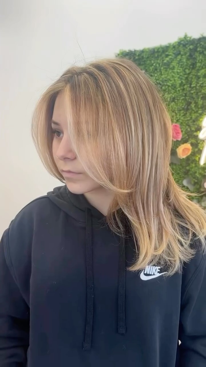 perfect color 🎨 By @mastercoloristash @ashleydominici A fresh set of soft, dimensional highlights and a rich color refresh made this gorgeous transformation come to life.Healthy, shiny, luxury color is always the goal 💫. The beautiful precision haircut and flawless blow dry were done by Joe. His expertise and attention to detail always bring the whole look together perfectly. 🙌✨#hairtransformation #dimensionalblonde #luxuryhair #behindthechair #modernsalon