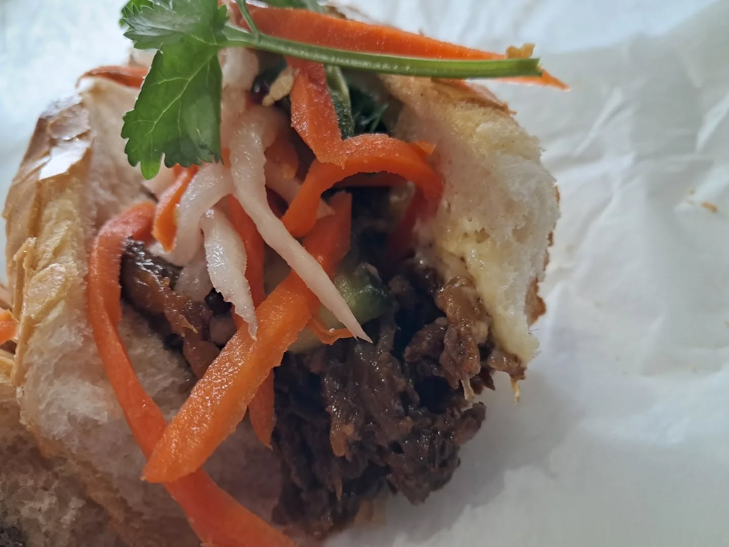 Bulgogi Banh Mi, sign me up! @banhwich put up an excellent sandwich with that crusty bread, tons of beef, and the pickled veg to balance out the bite. If your in LNK try them out and of you're in the OMA go see Chloe Tran at @thebanhmis because she is awesome and so is the food.