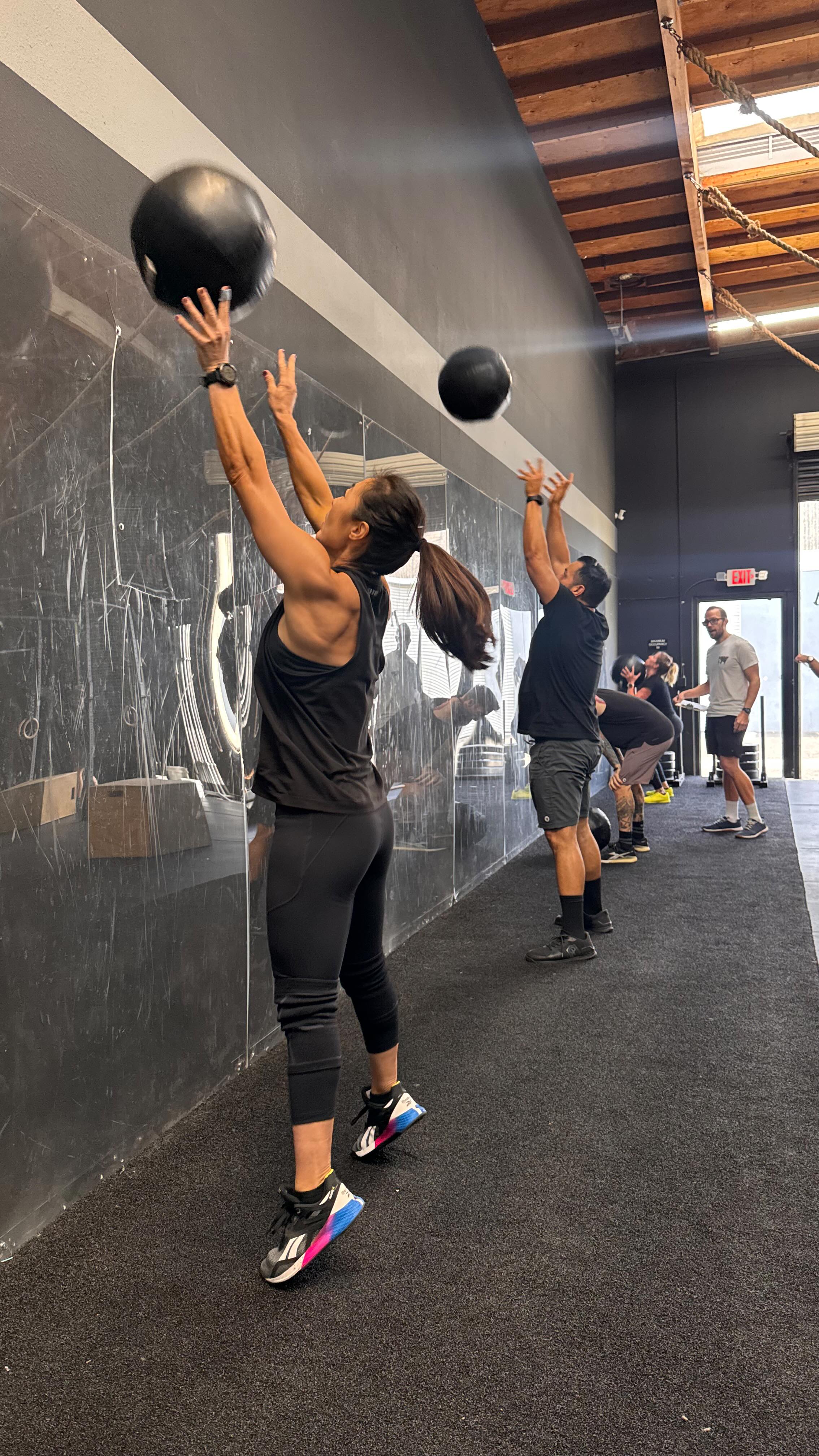 26.1 ✅✅✅😤😤😤
Great job everyone!!
#crossfit #crossfitopen