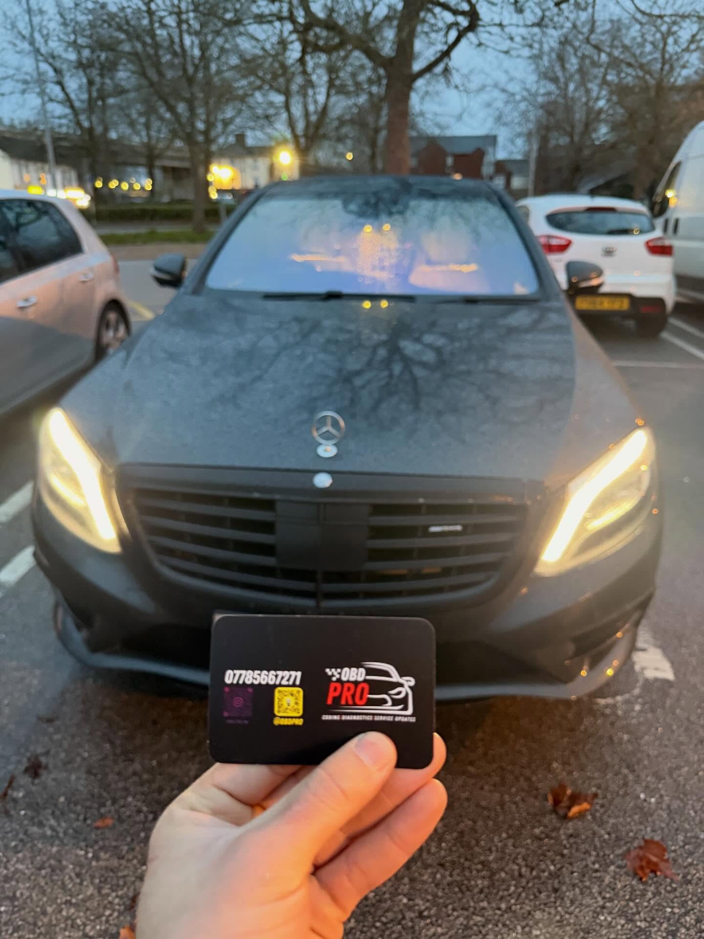 🔥 Mercedes-Benz S-Class – Apple CarPlay / Android Auto Upgrade 🔥
Factory screen fully retained — no tacky tablet glued to the dash.
🔌 Discreet plug-in module integrated into the original head unit, preserving all Mercedes OEM functions while unlocking modern tech the right way:
✅ Apple CarPlay
✅ Android Auto
✅ Screen Mirroring (AirPlay)
✅ USB Video Playback
✅ Front & Rear Camera Retrofit Options
✅ Fast, OEM-grade interface
✅ YouTube, navigation apps & more
No coding headaches.
No feature loss.
No compromises.
Just luxury-correct tech, installed properly — like it should’ve come from factory.
📩 Message us now for bookings & enquiries
#mercedes #sclass #mercedesbenz #luxurycars #carplay androidauto oemupgrade cartech carcustomisation mediabox executivelifestyle modernclassic