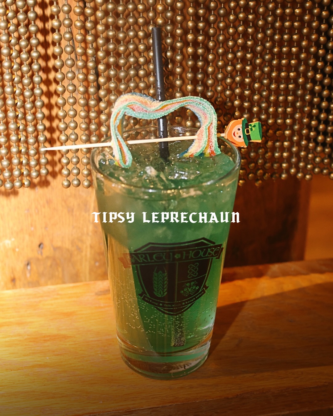 St. Patrick’s Day cocktails are here! Let us and @brittneyfrombarley know your favorite in the comments ⬇️
#barleyhouse #cleveland #clecocktails