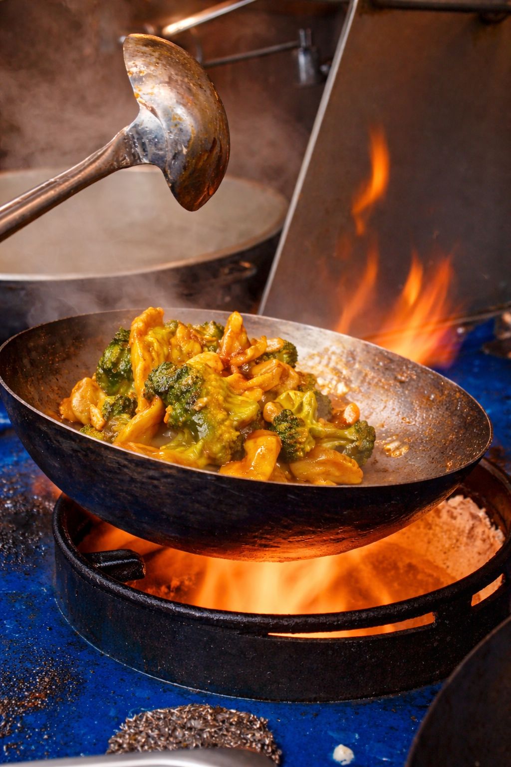 What in the world is he cooking...?
Oh I know, he's cooking up a all you can eat feast at Agogo Buffet😏
📍15–19 Backus Ave, Danbury, CT 06810
#agogobuffet #asianbuffet #danburyeats #allyoucaneat #trend #pov #cooking