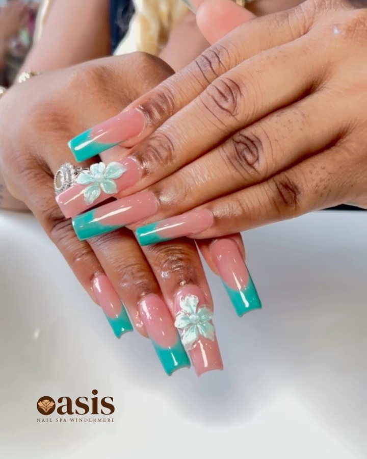 Fresh season, fresh set 🫧 Aqua tones, soft french details, and a 3D floral touch that feels light, bright, and ready for what’s next 😛✨
🕘 Here is when you can find us
Mon–Fri 9:30am–7:30pm
Sat 9:30am–7:00pm
Sun 11:00am–5:00pm
📍 9001 Taborfield Ave Unit 102, Orlando, FL 32836
☎️ (407) 612-4027
nails by: Cici
#SpringNails #AquaNails #3DNails #OrlandoNails #OasisNailSpa