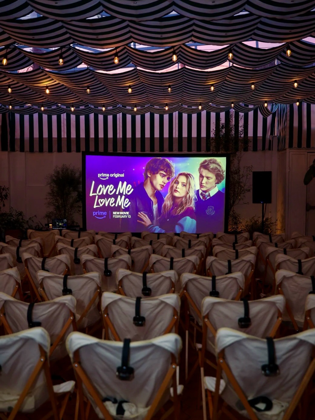 A big thank you to @camberplaces and @primevideo for sharing the Premiere of "Love me, Love me" with us🎬 We even had a discussion after the movie with the cast😍
Love Me, Love Me is a romatic drama about two people navigating love, vulnerability, and emotional baggage while trying to figure out whether what they feel is real connection or just loneliness. As their relationship deepens, past wounds and personal insecurities test whether they can truly love each other fully and honestly.
Make sure to check it out on @primevideo today!🍿