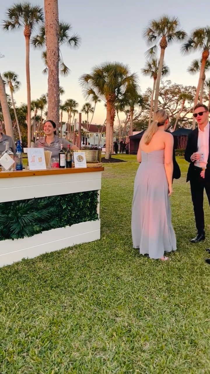 Last weekends New College Wedding was one for the books! Im so thankful truly for the beautiful weather and truly amazing evening! What a night! 💗
@lauradetwilerevents