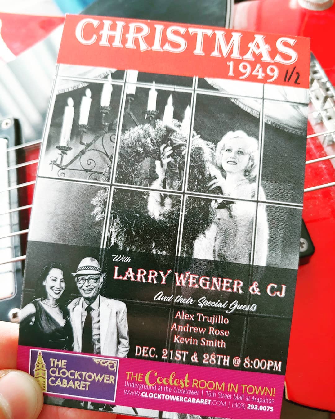 closing out 2019 w Xmas at the Clocktower Cabaret x2 w some of #denversfinest and then playin' every single lick that I've learned this year on the final sunday at the roxy brdwy!
.
.
#veralynn #jazzsabbath #1949 #wwii #denverguitartrio #yeahjazz
#xmasshow #downtowndenver
#cabernetsauvignon #jazzcabaret