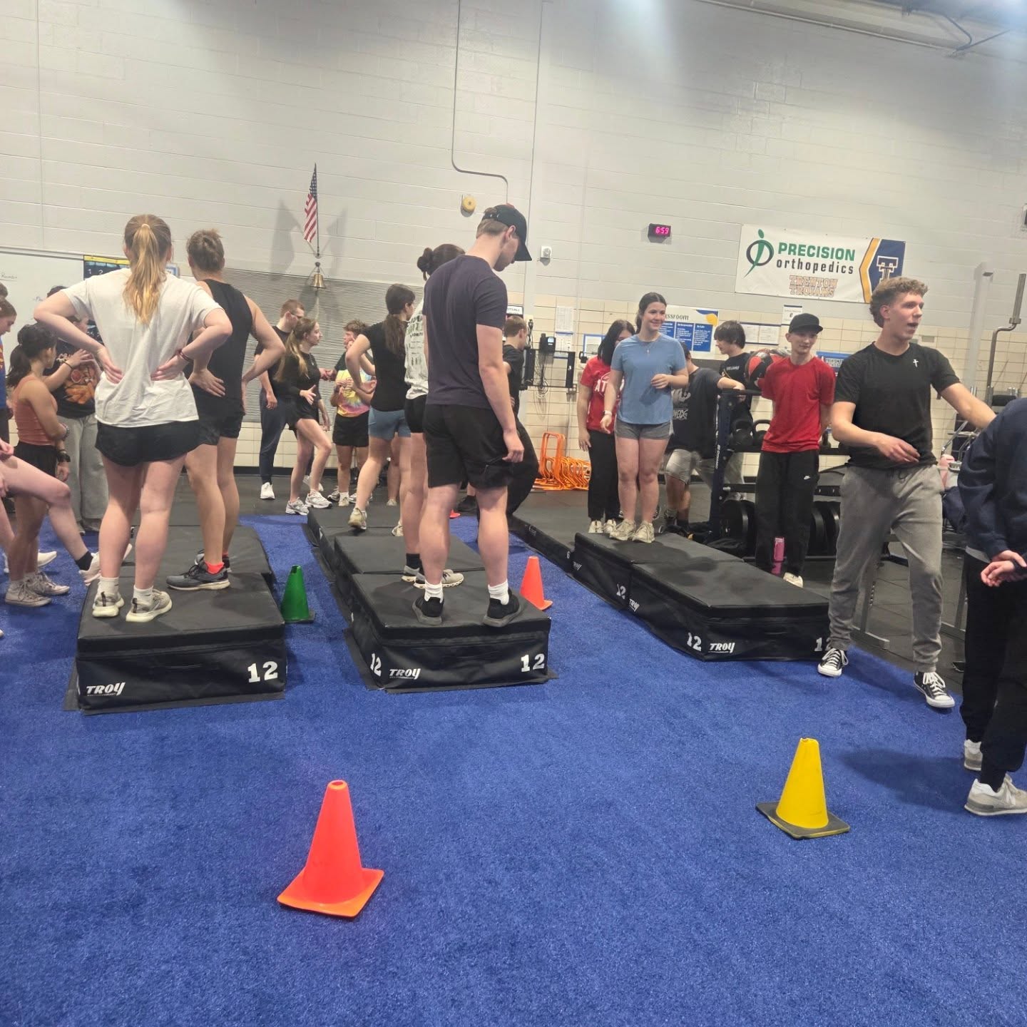 Some pictures from practice on Wednesday. Team games followed by relays as we get ready for Island Sprints this weekend!