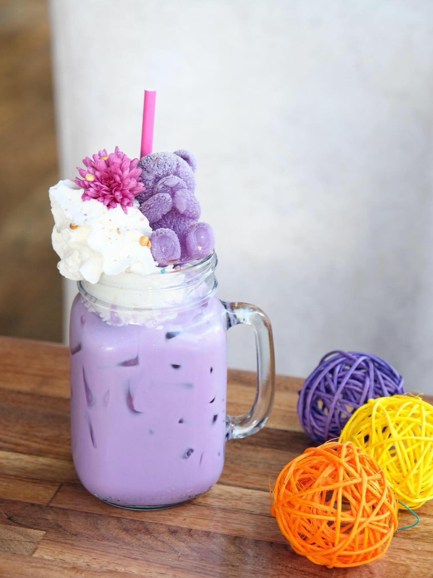 Sippin’ pretty with our ube latte and its adorable edible bear. 🐻
📍Lapisara Eatery
American/Thai Fusion Breakfast • Brunch • Dinner
🏡698 Post St., San Francisco, CA 94109
☎️Tel: (415) 655-3556
⚡️Explore our menu at www.lapisaraeatery.com
We deliver via @DoorDash @GrubHub 🥡🚗
#lapisaraeatery #visitsanfrancisco #brunch #thaifood #icedubelatte