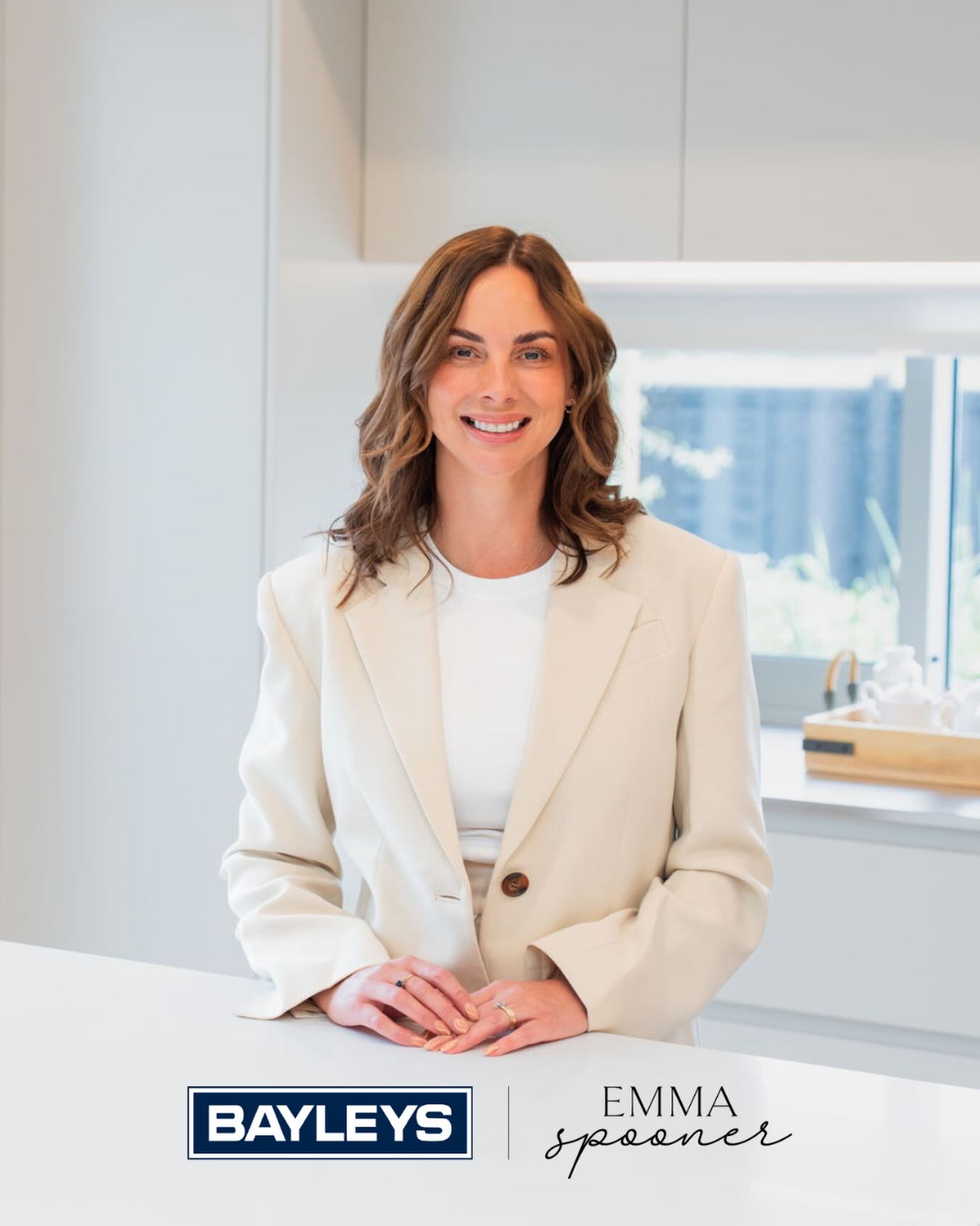 After many wonderful years growing Embellir, I’m excited to share that I’ve begun a new journey as a Real Estate agent with Bayleys Dunedin.
Embellir isn’t going anywhere. I will continue offering cosmetic tattooing appointments, alongside our talented team. Bianca will be focusing on results driven skin treatments, while Jadana continues offering both skin treatments and beautiful cosmetic brow tattooing.
Thank you for your continued support. It means more than you know.
Emma x